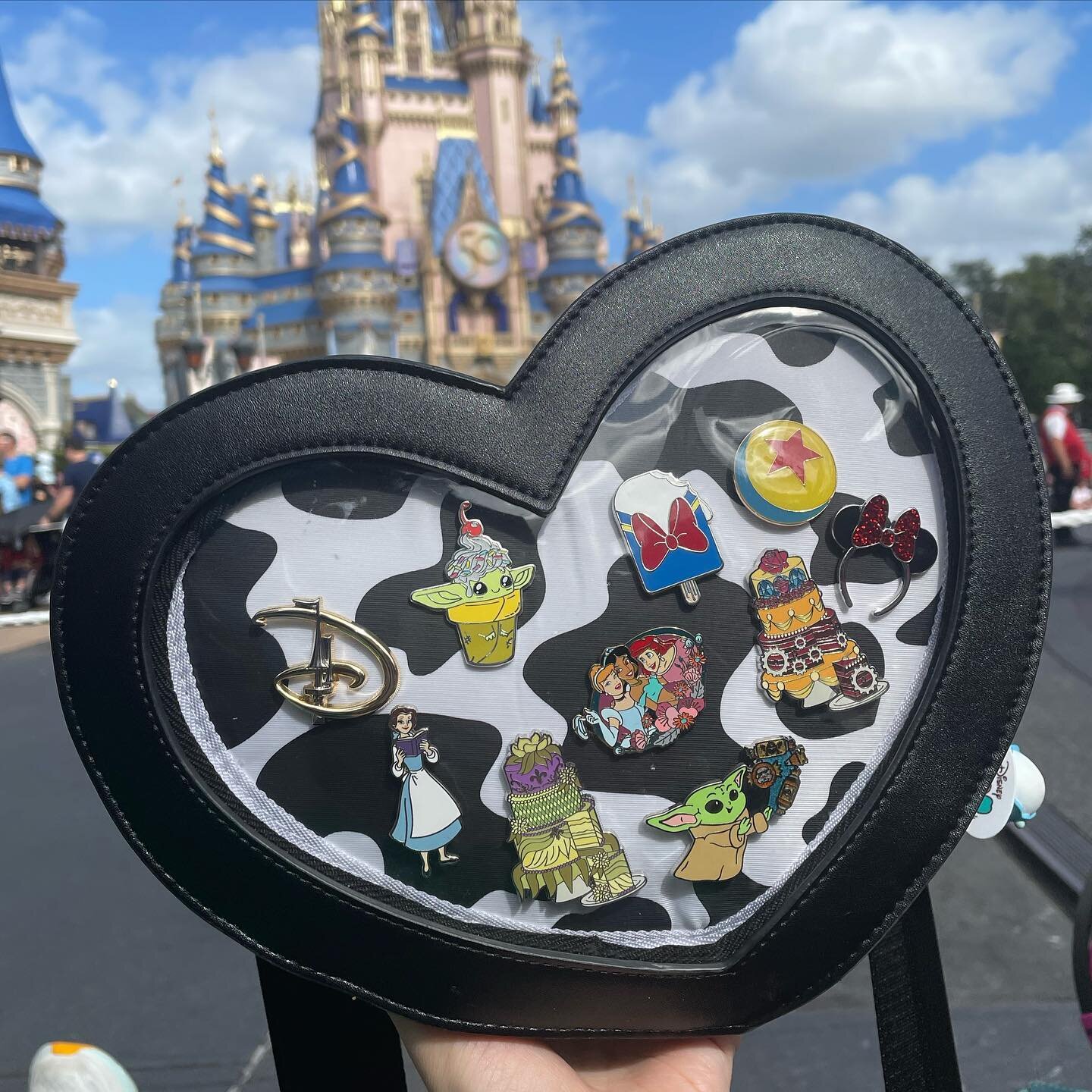 The perfect bag for the most magical place on earth ✨

In 2018 I began planning a trip to DisneyWorld and I was searching for the perfect bag to display my pin collection. I&rsquo;m a huge fan of fanny packs and at the time, there were only a couple 
