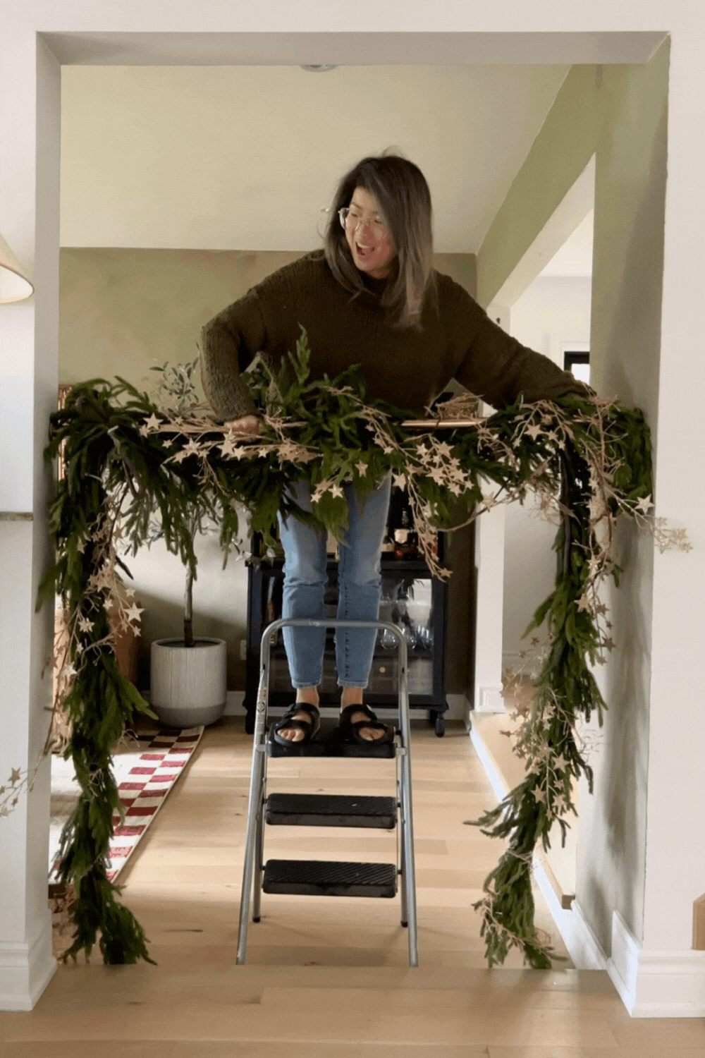 How to DIY Damage Free Garland Hanging Hack — The Kwendy Home