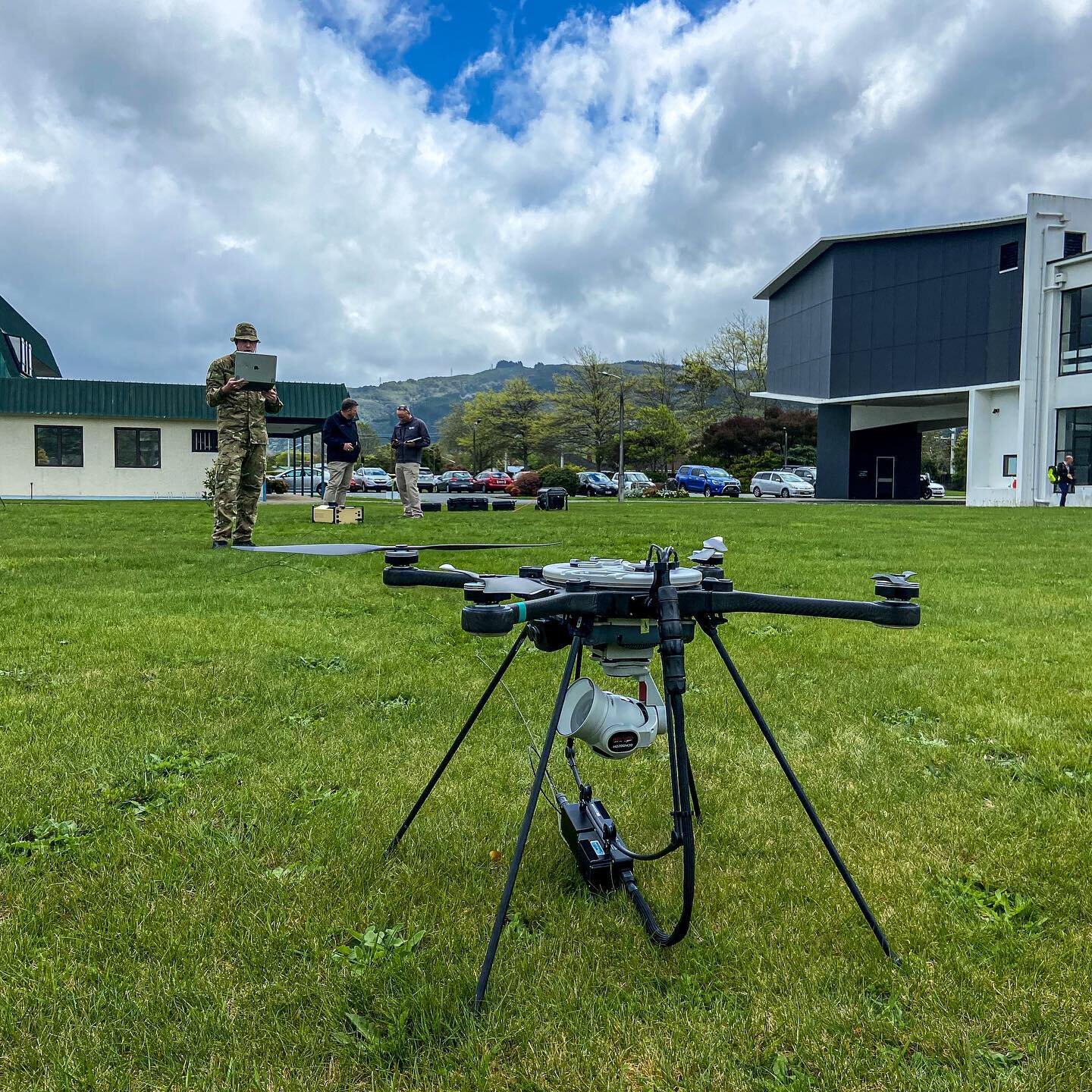 Great week last week with NZDF and @cratoslimited doing a bit of training and evaluation on the R70 tether and Strom Caster-L.

#dronesforgood #training #flir #drones #dronetechnology #nzdrones #cratos #inspire #dji #part102 #drone #rpas #dronelife #