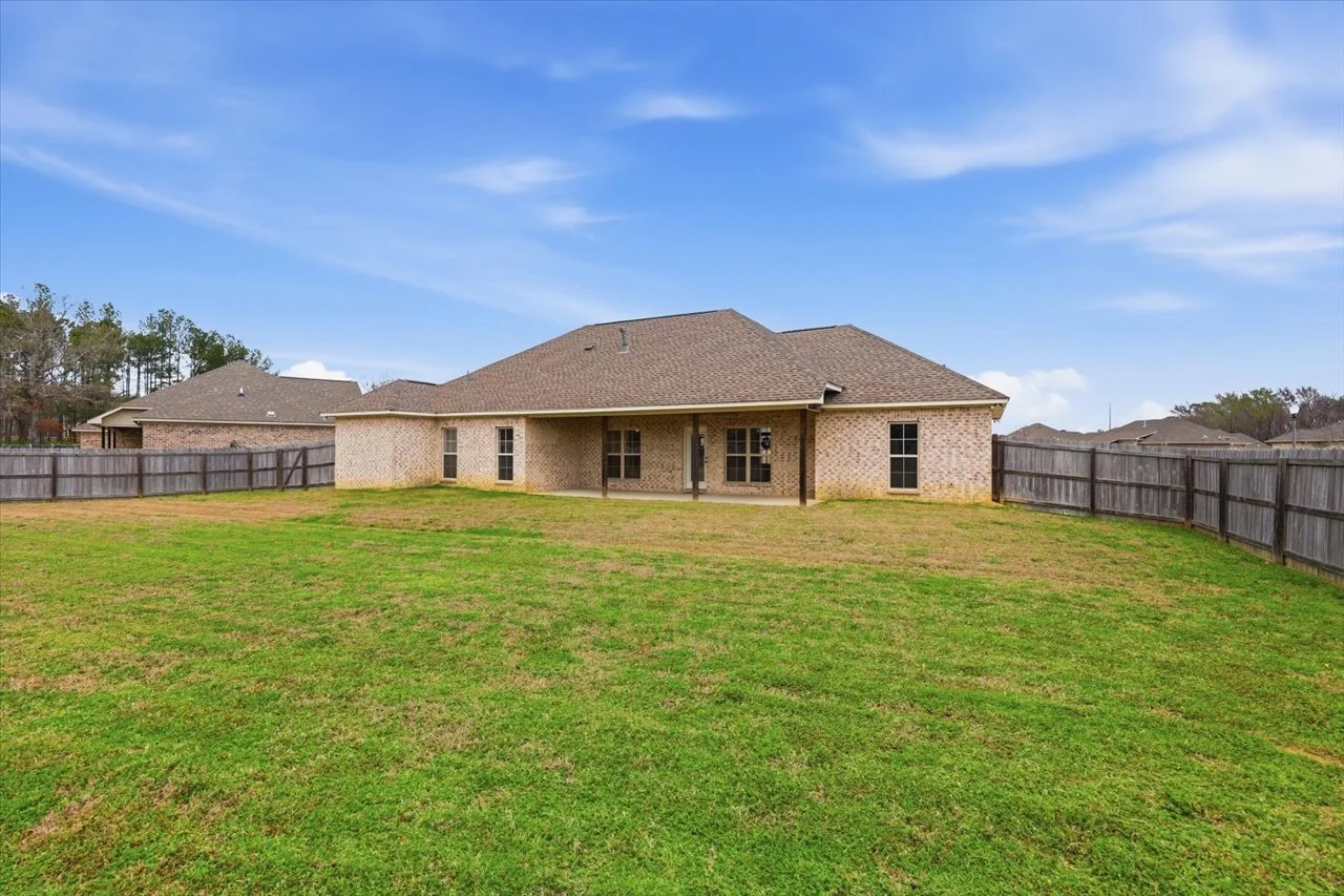 33-142 Western Ridge Cir _ Home Tours MS.jpg