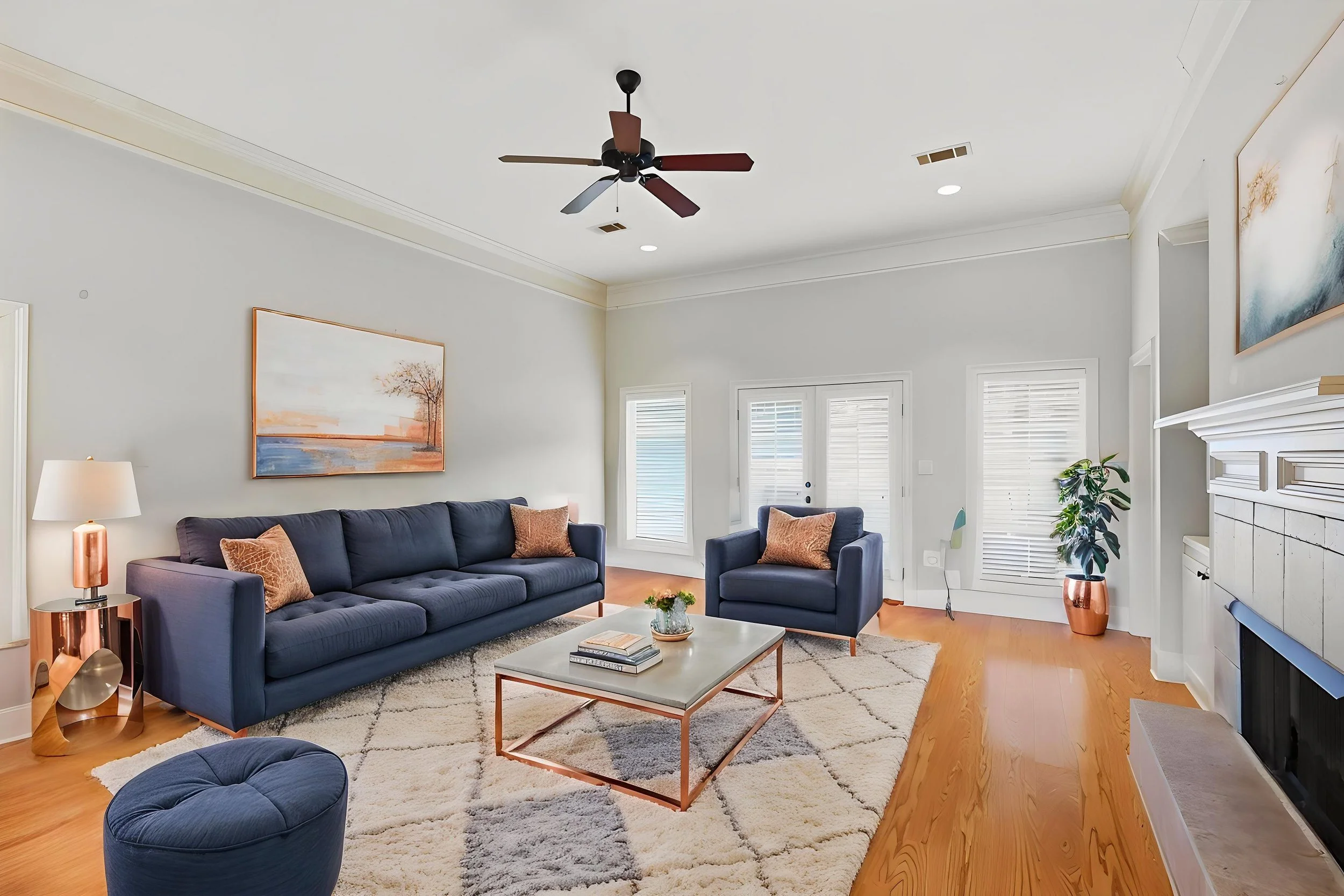 08-122-Jorn-Cir-_-Hometoursms.com - Living Room - Modern - 1.jpg