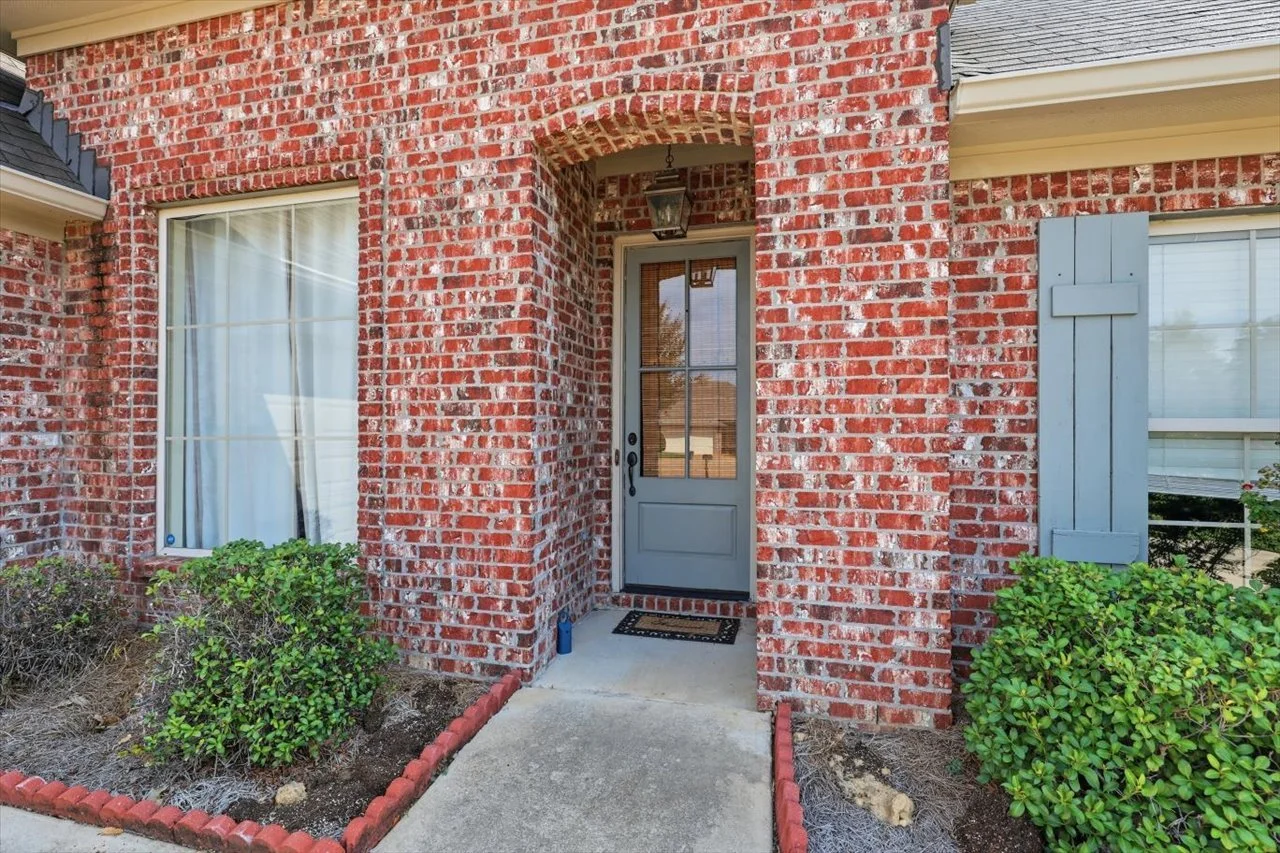 05-102 Mary Leigh Way _ Hometoursms.com.jpg