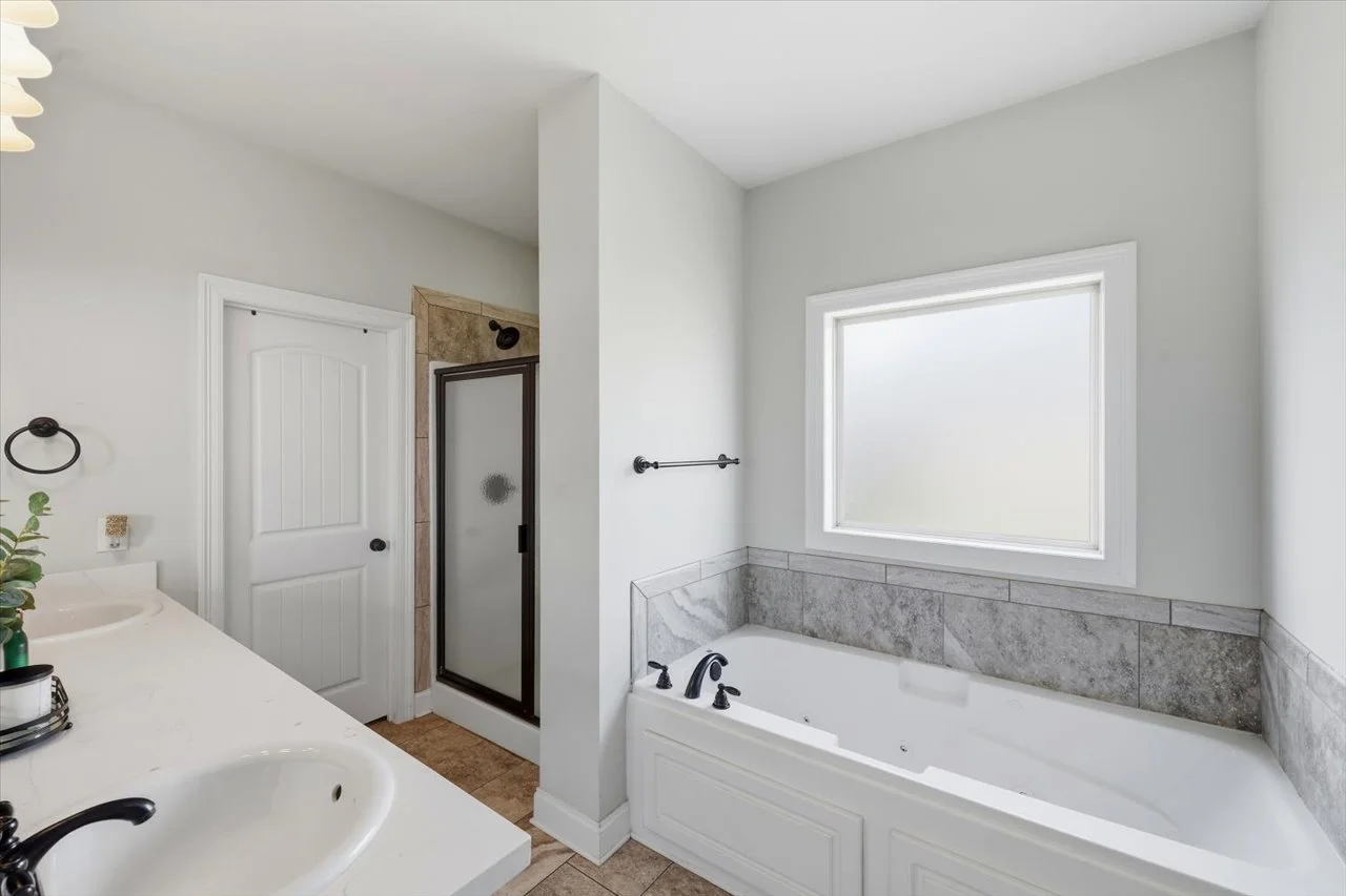 20-142 Western Ridge Cir _ Home Tours MS.jpg