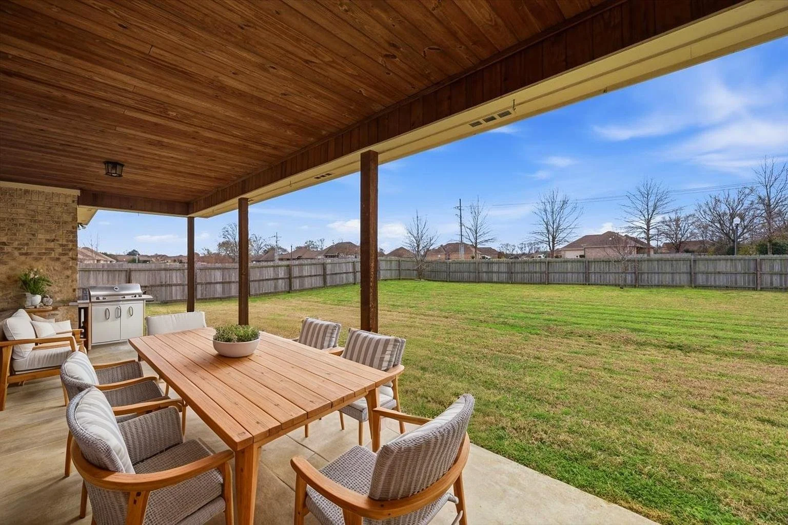 Corner Lot with Endless Possibility