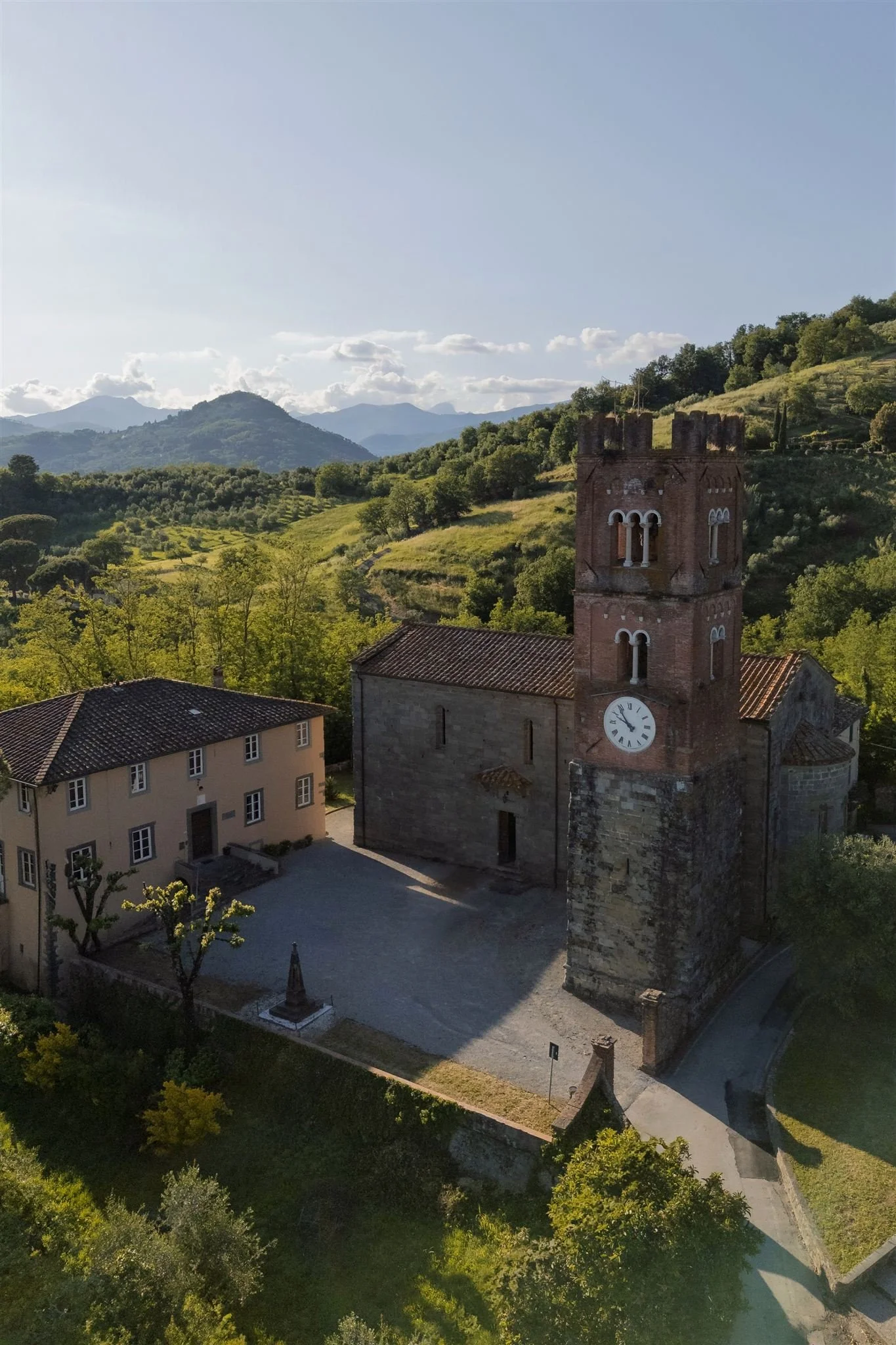 Church wedding in Tuscany 