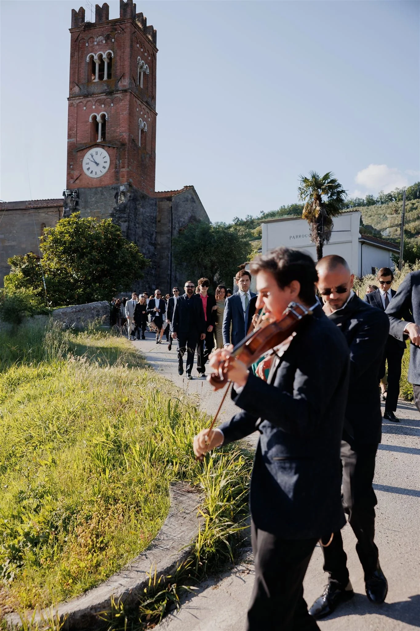 Roaming band wedding