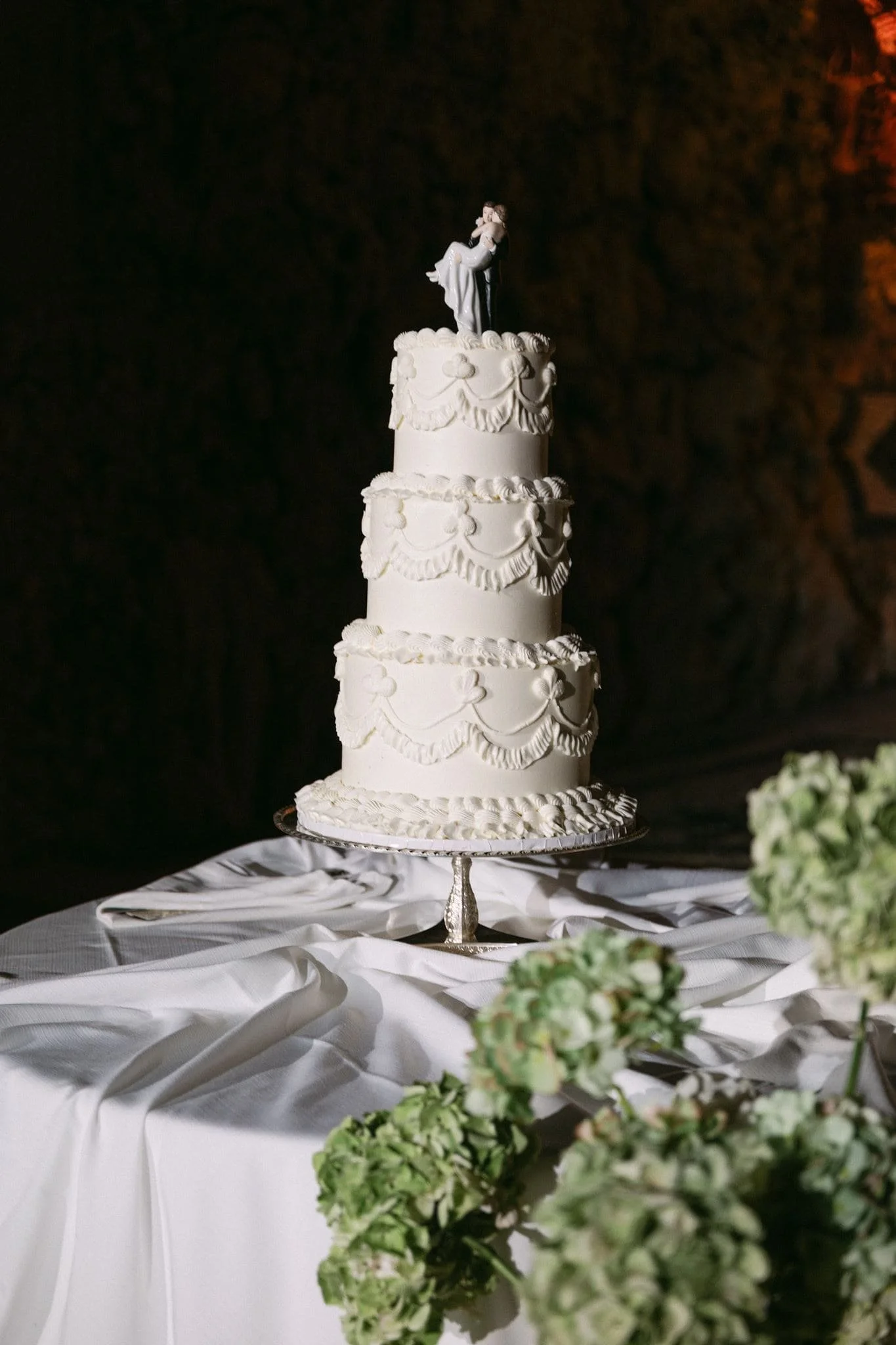 Luxury wedding cake at Villa Gamberaia