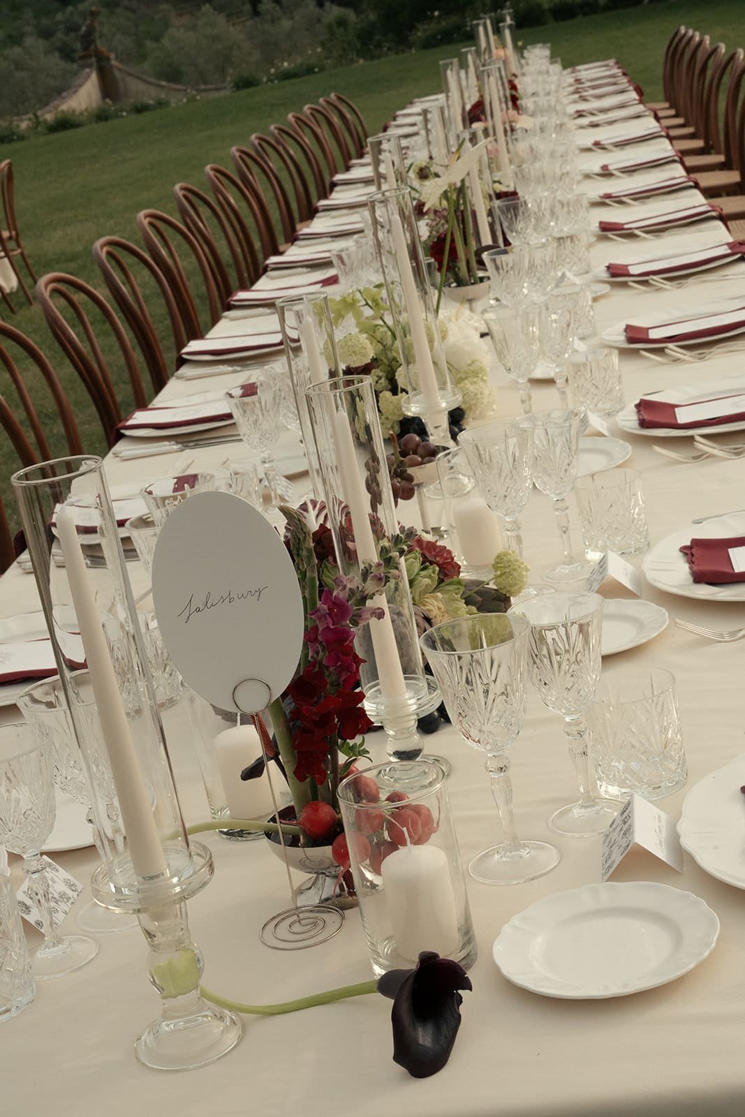 Burgundy and green wedding flower decor