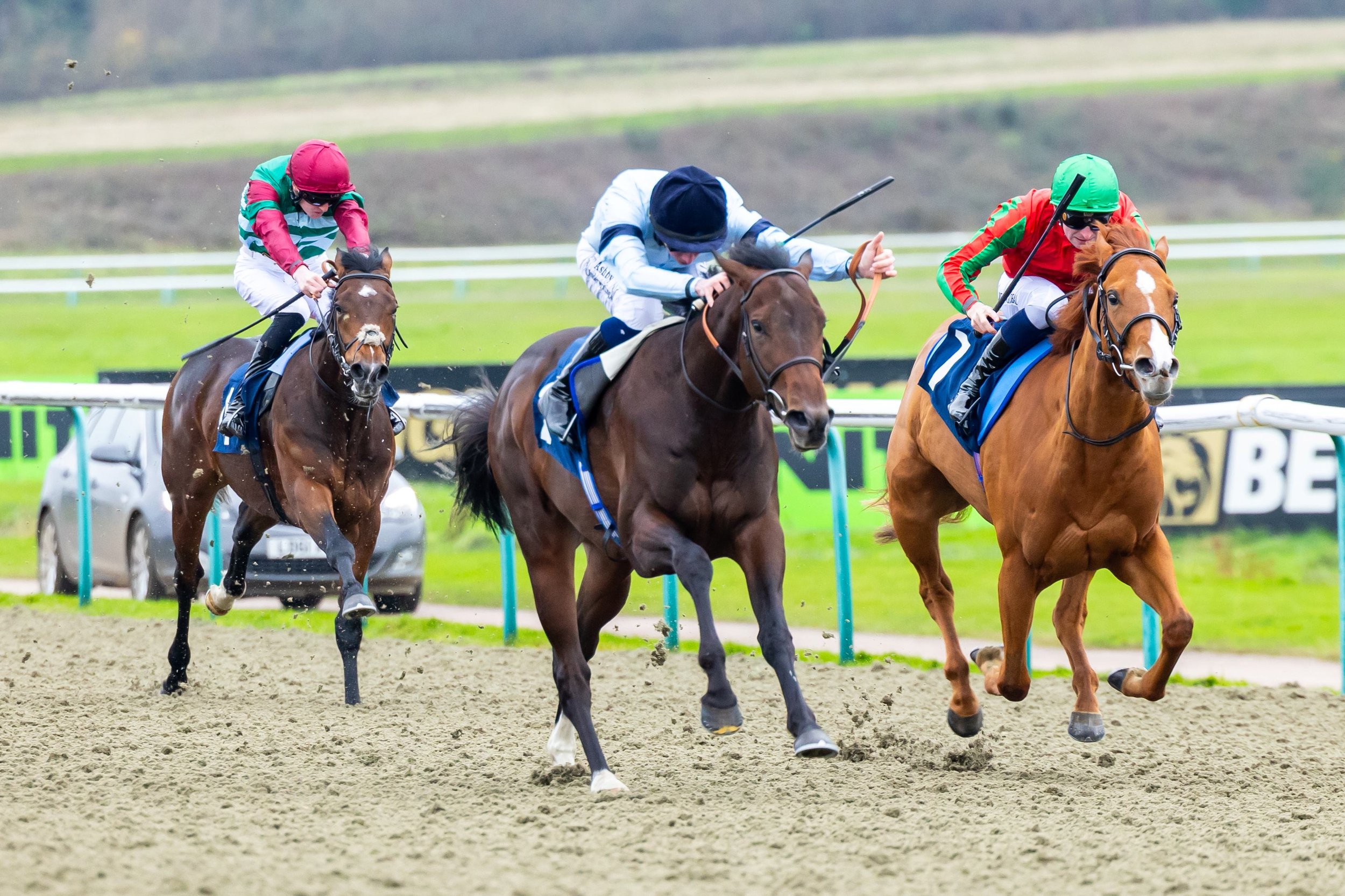 Angel Gabriel gets off the mark in style at Lingfield 15.12.25