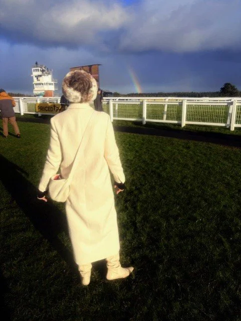 Rainbows at Exeter as Followcato wins for a second time