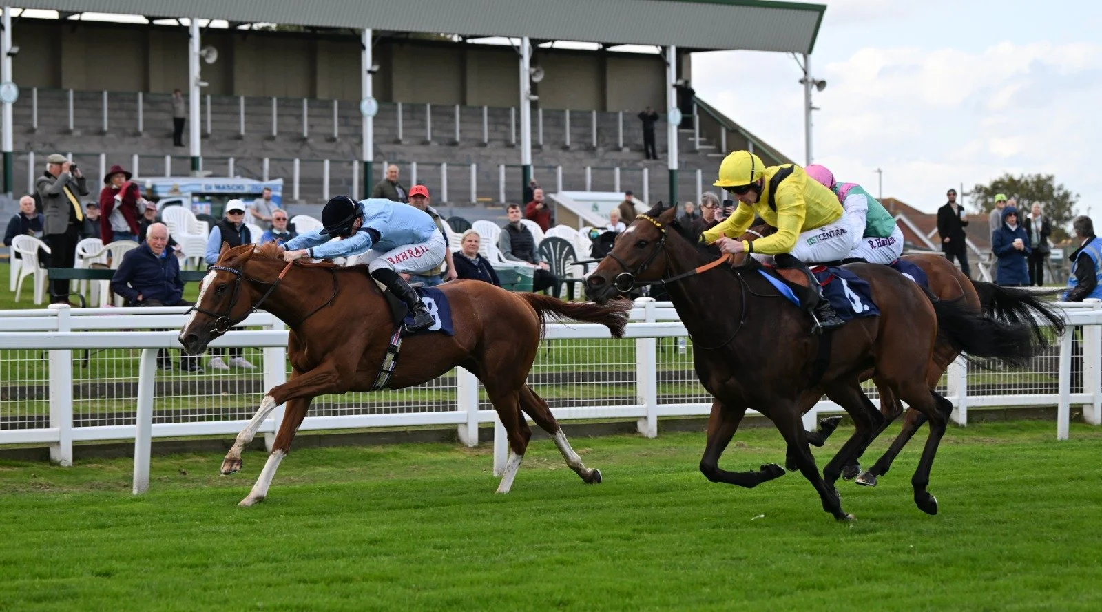 Rhapsody storming home at Yarmouth (2024)