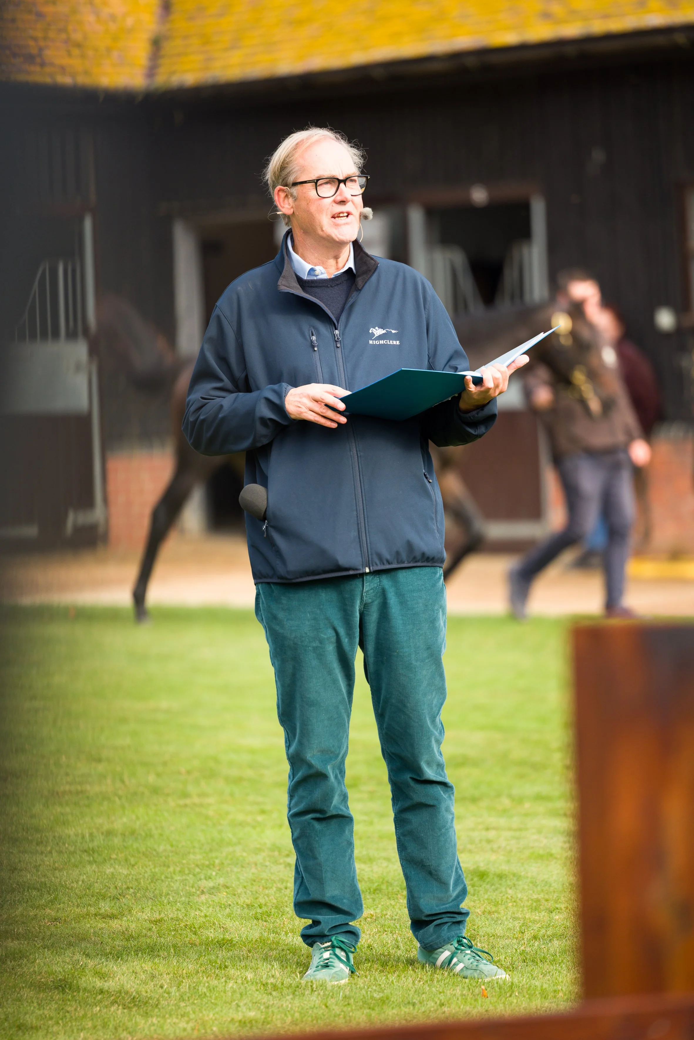 Yearling_Parade_Dan_Stevens_photo-261019-1724.jpg