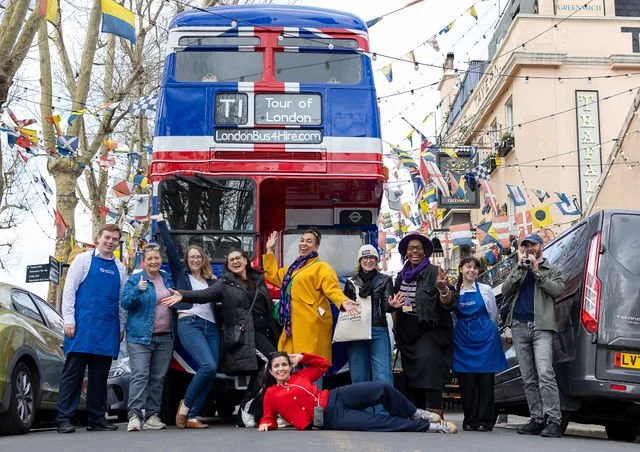 great-british-tea-bus-london-tour.jpg