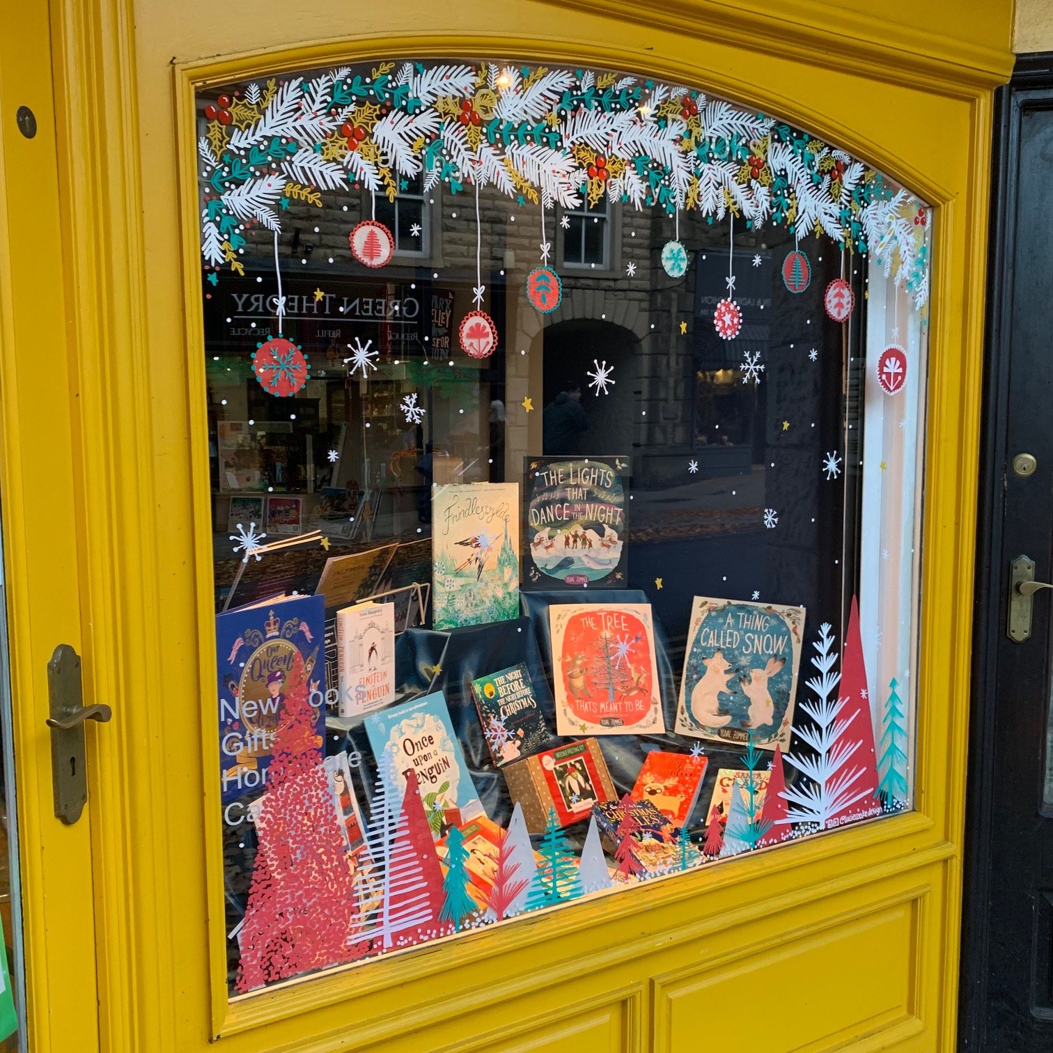 Lucie Cooke Design, window artist, window art, Clitheroe, Manchester, window illustration, Christmas illustration, Christmas window, Christmas display