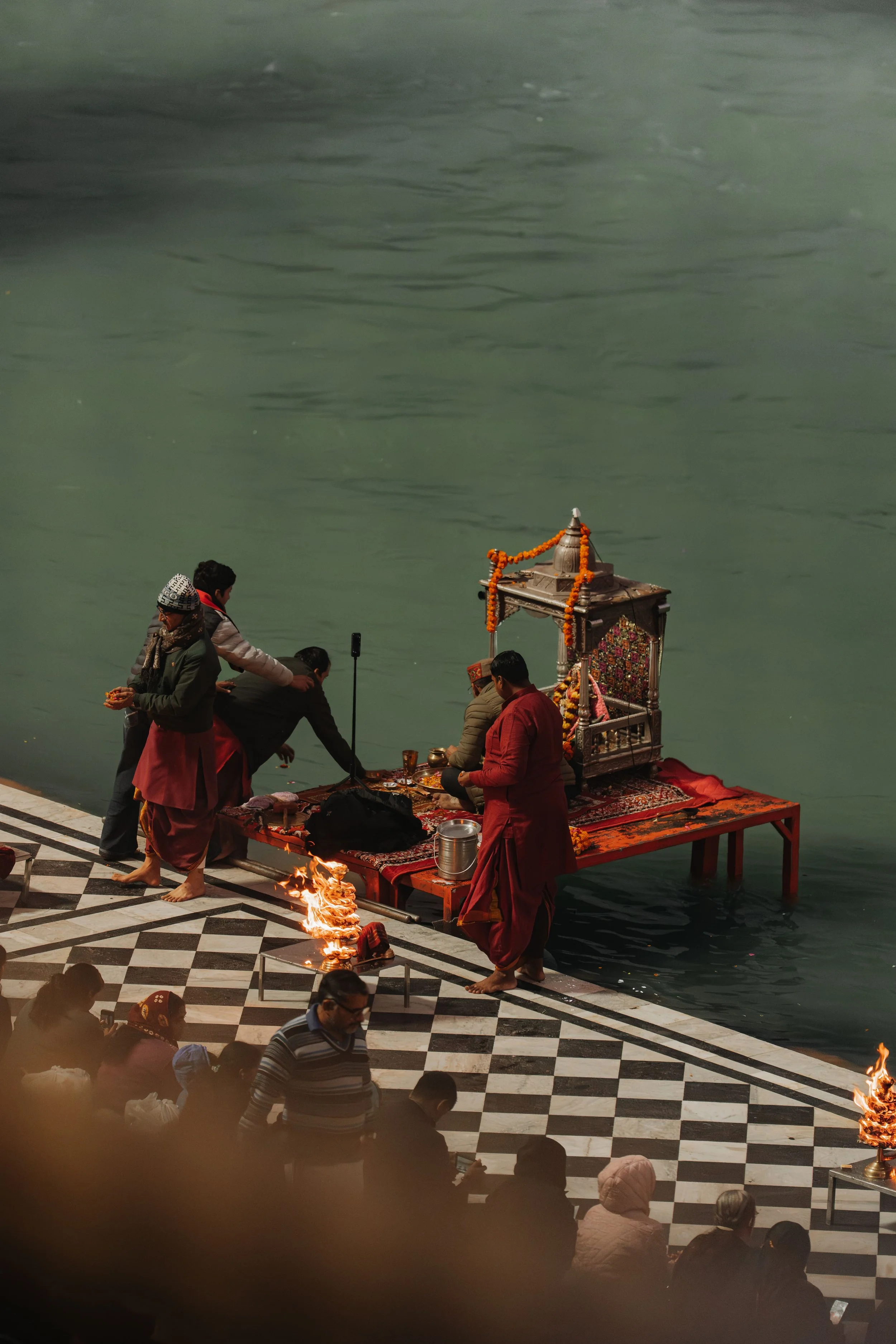 Ganga Aarti Photo - 1.jpg