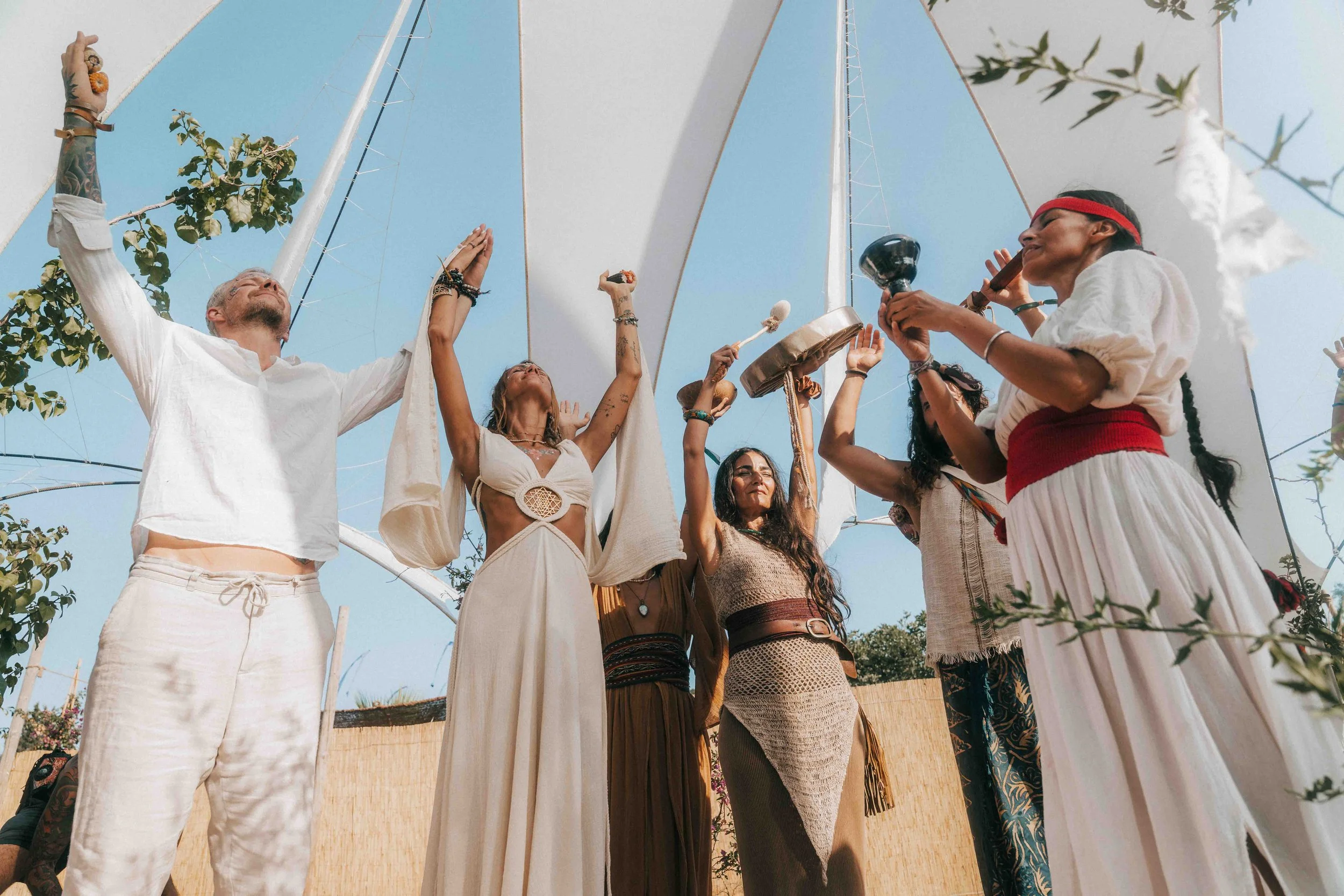 Colibri_Festival_Wedding_Lifestyle_LR_@alexpantela-11.jpg
