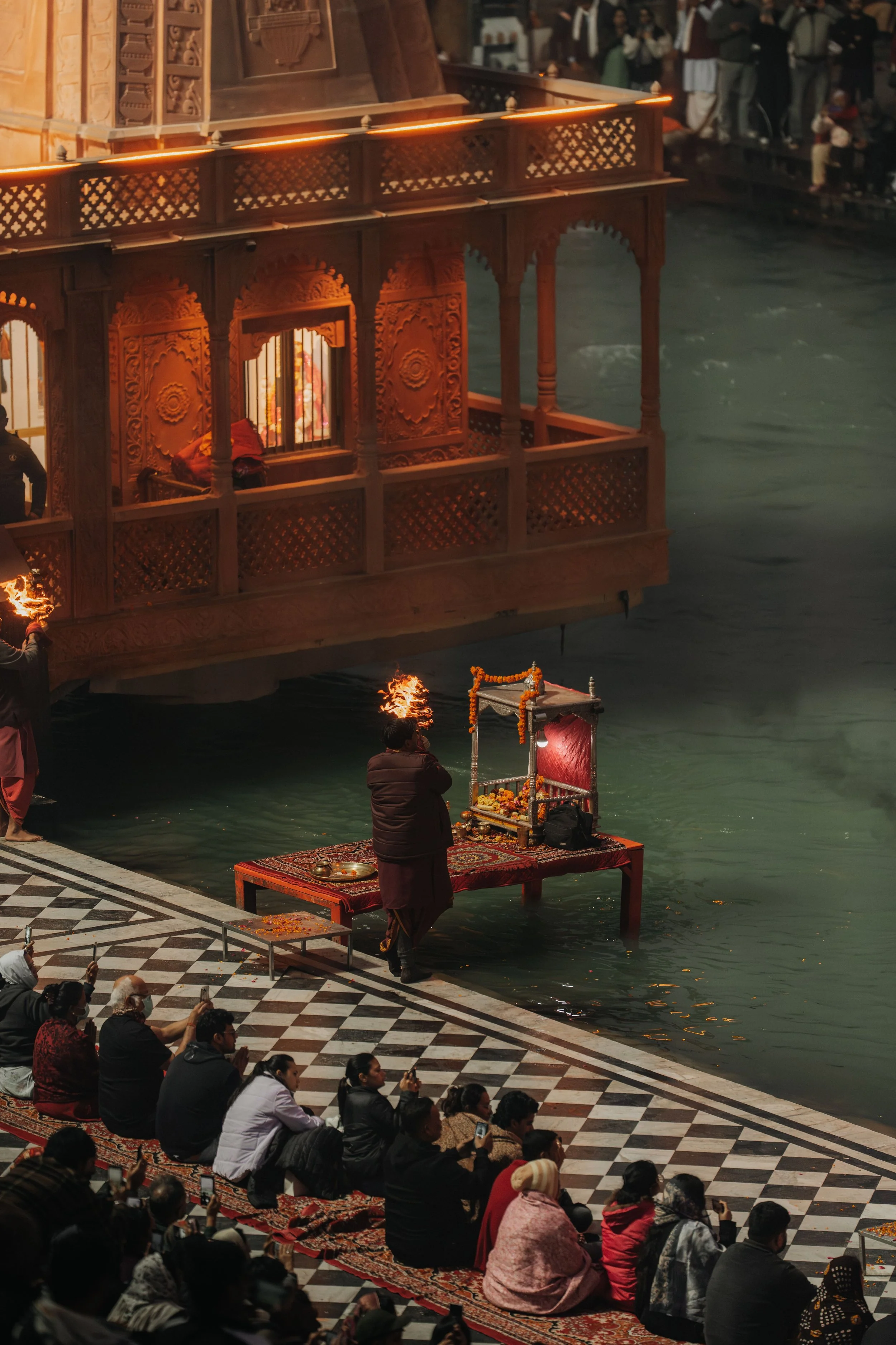 Ganga Aarti Photo - 2.jpg