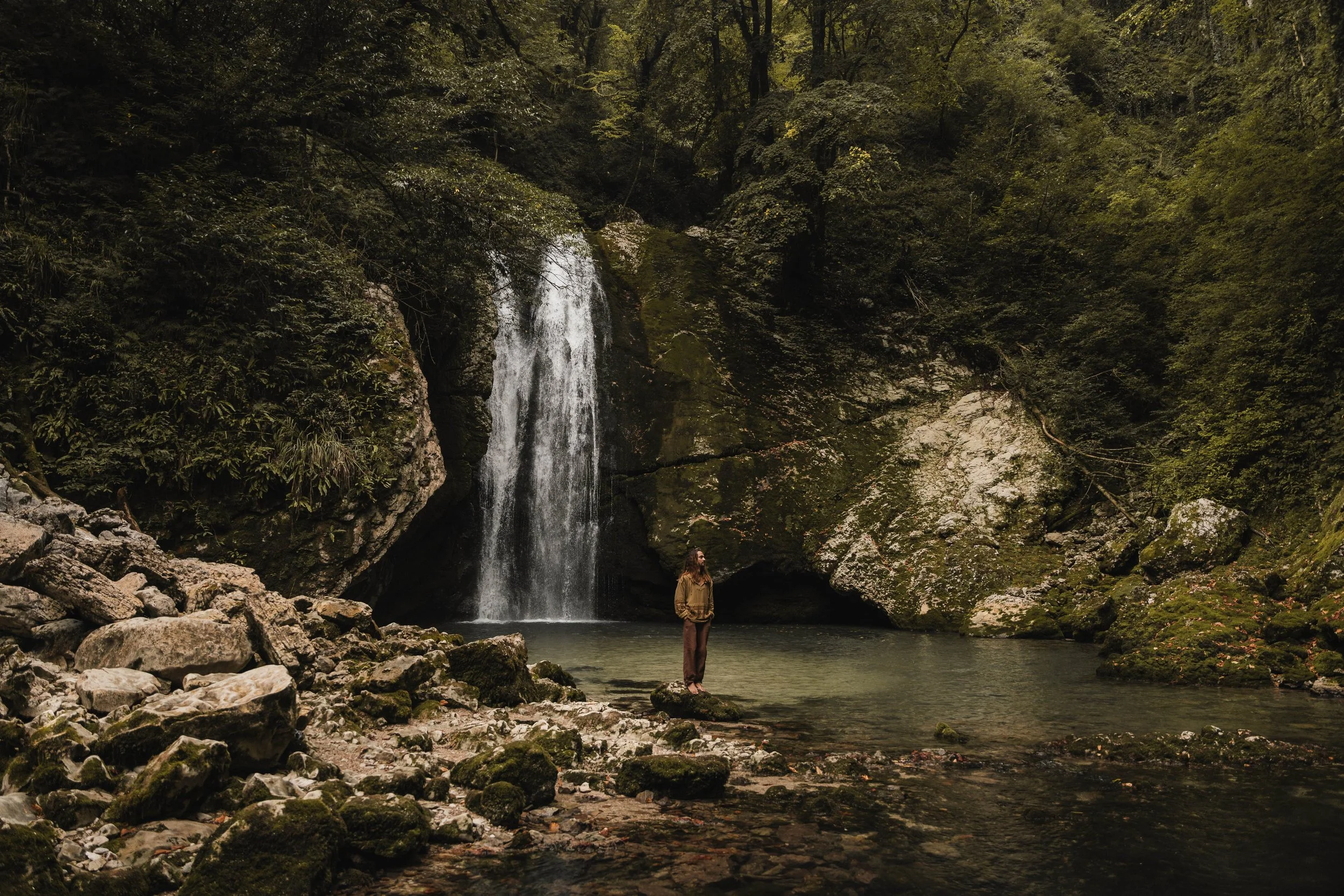 Georgia-Instra-Waterfall-Photo-1-min.jpg