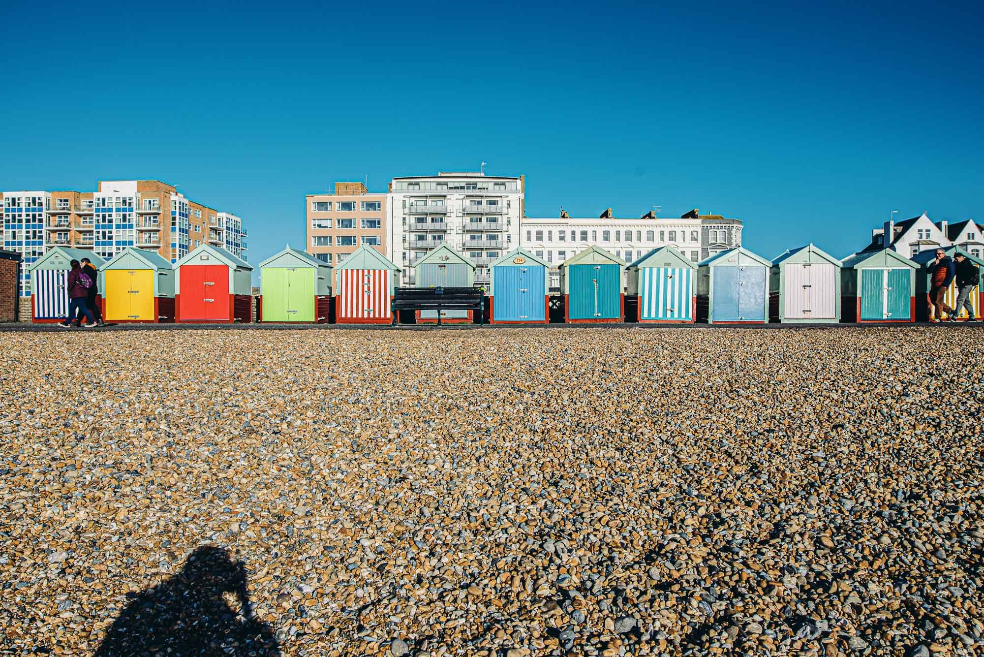 hove-beach-front-mini-photo-session-family-photographer-beach-huts-beach-pebbles-sun-family-newborn-photographer-sussex.jpg