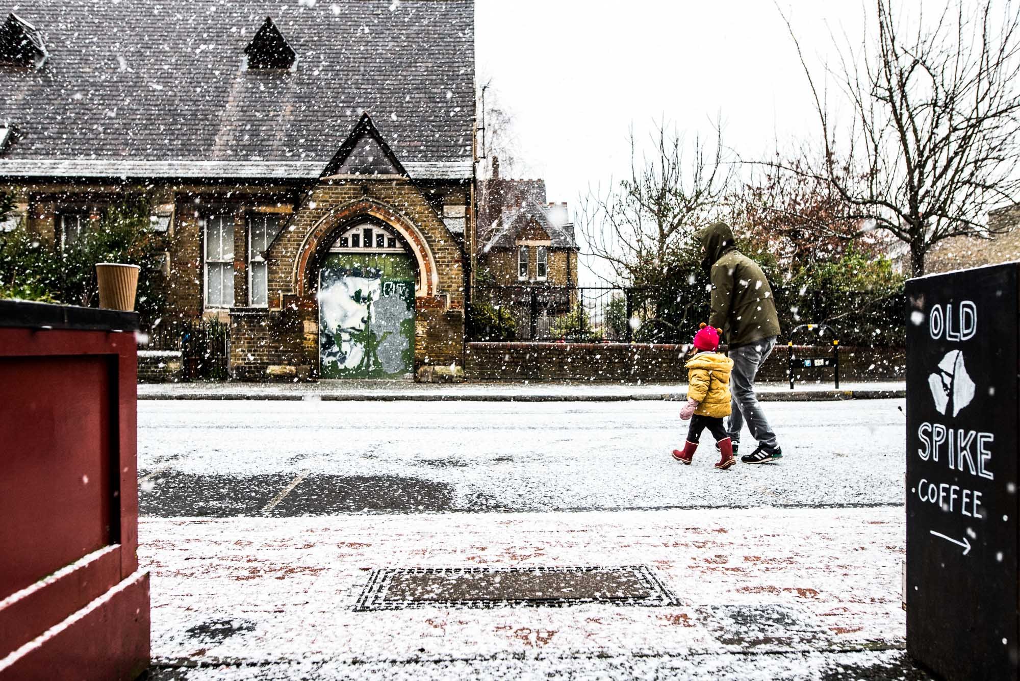 snow-in-london-family-photoshoott-newborn-family-photography-brighton-hove-worthing.jpg