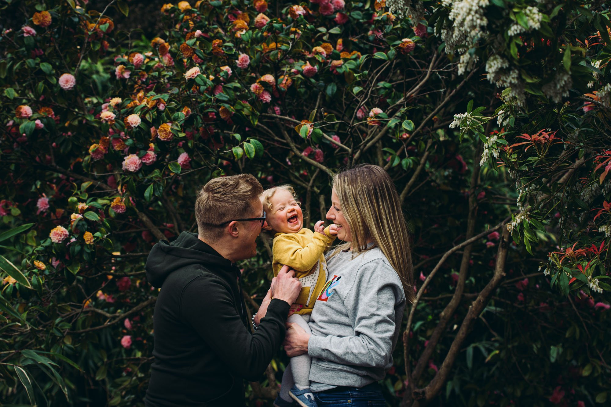 family-photographer-london-family-portrait-outdoors-blossom-park-dulwich-family-photography-london.jpg
