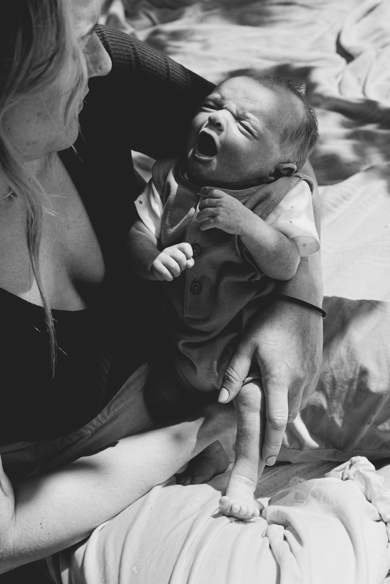 newborn-baby-boy-mum-portrait-nartural-relaxed-at-home-baby-photography.jpg