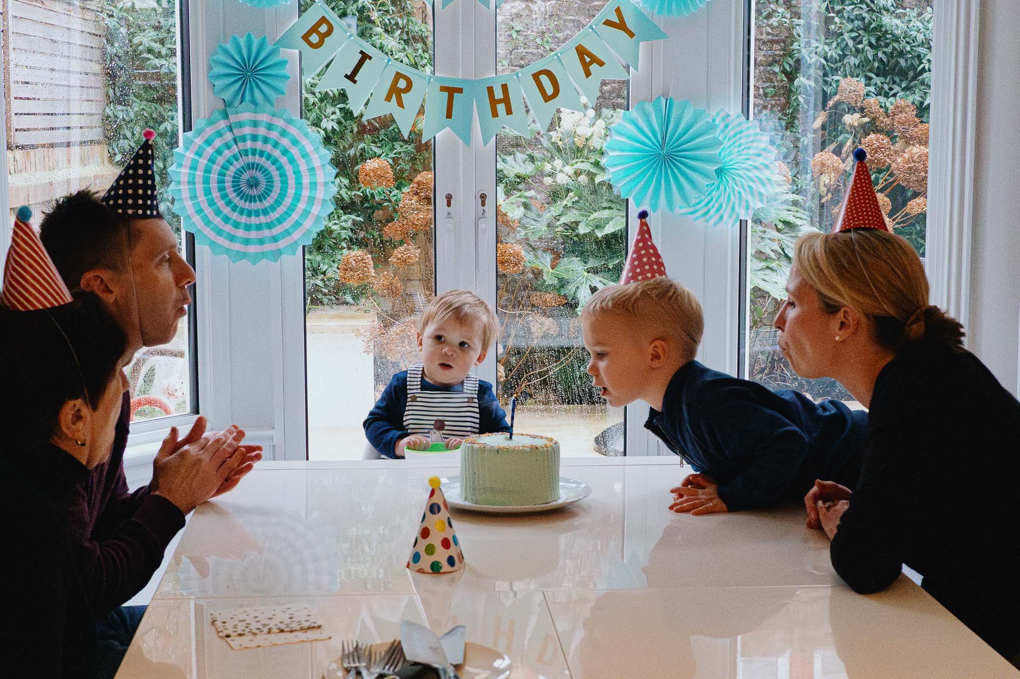 first-birthday-photographer-london-dulwich-reportage-family-photography-at-home.jpg