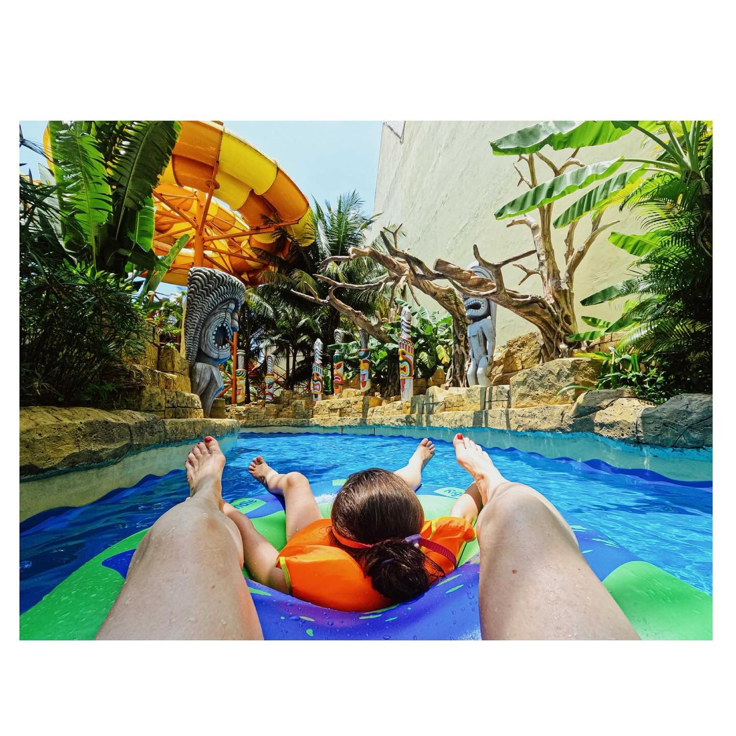During our Vietnam adventure, I brought the GoPro to VinWonders in Phu Quoc and honestly forgot I even had it with me half the time - it’s that small and easy to use.
No messing around with settings or gear, just point, press, and it catches a