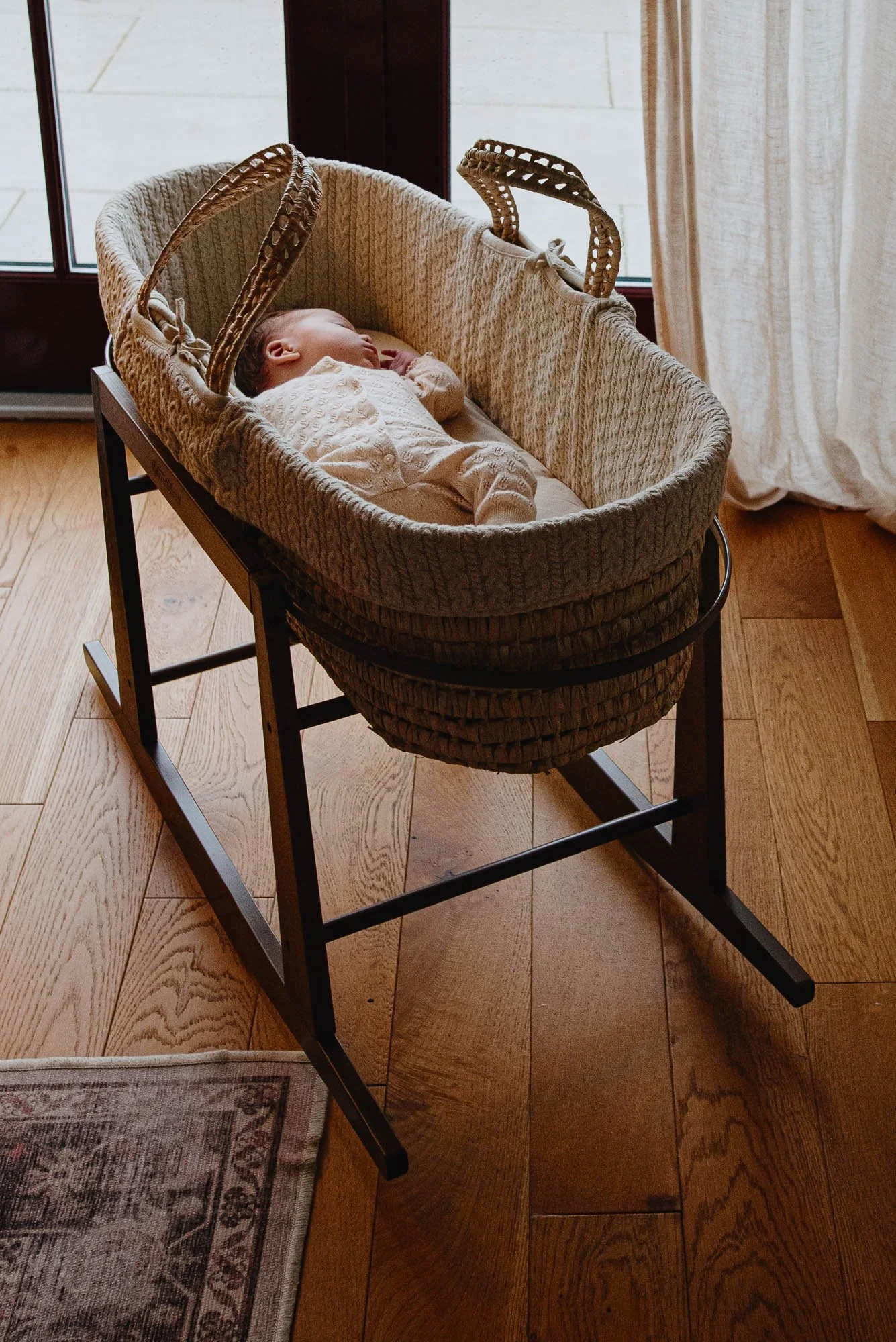 hove-newborn-photography-at-home-natural-portslade-baby-photoshoot-sussex-moses-basket.jpg