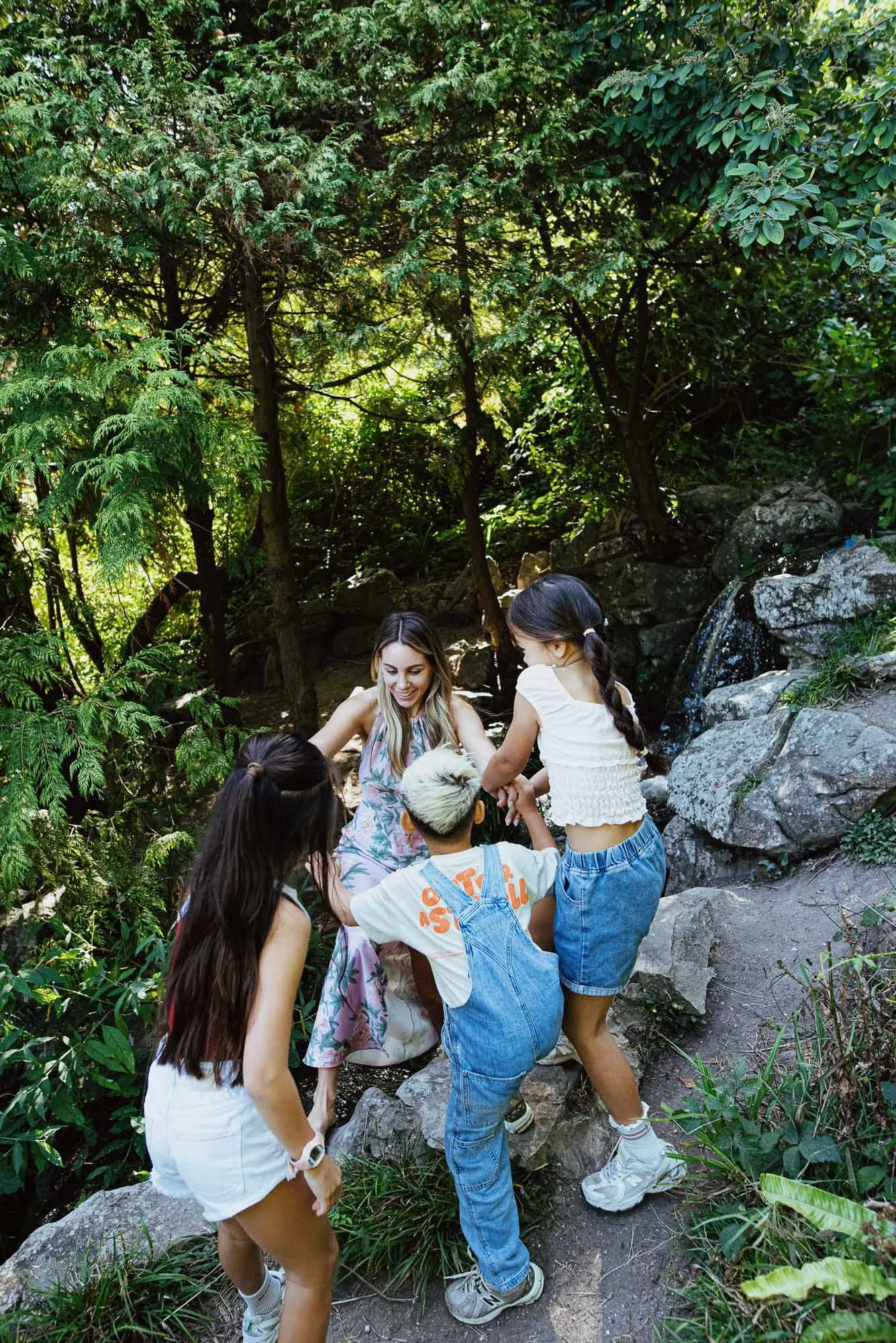 mother-children-natural-sussex-family-photography-documentary-style-preston-park-brighton.jpg