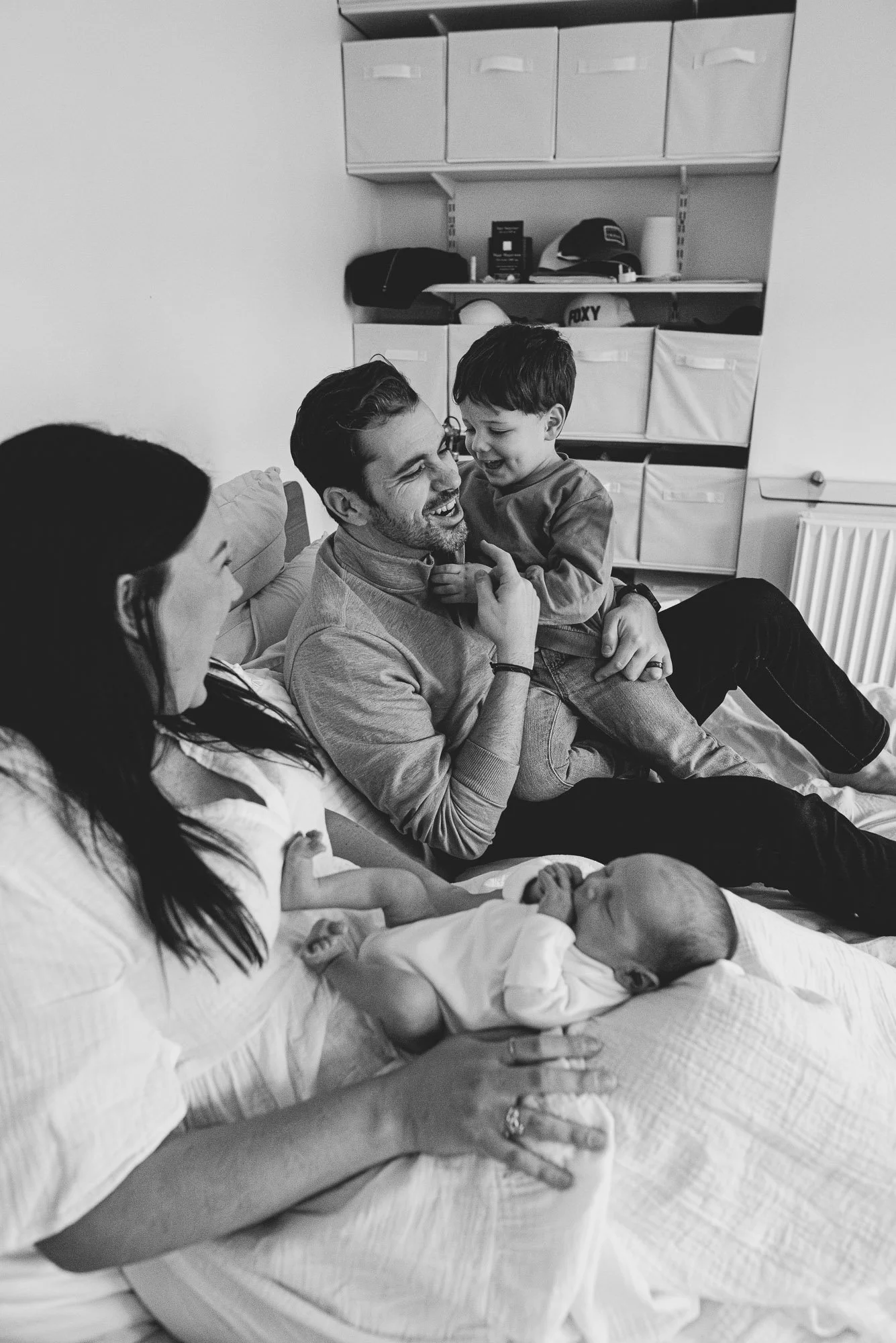 natural-unposed-newborn-photos-dulwich-village-south-london-at-home-newborn-photoshoot-family-of-four-boys.jpg