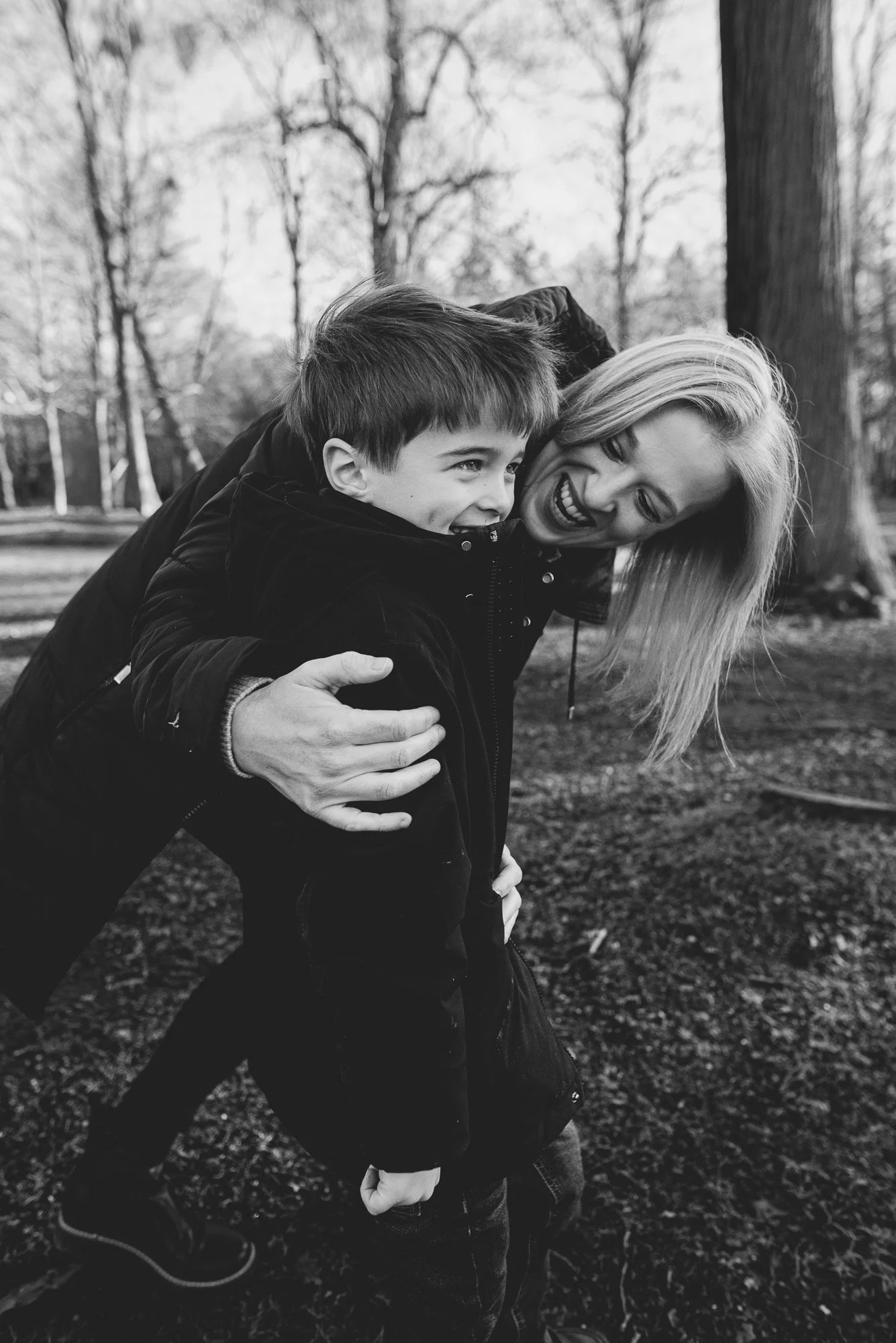 Family Photographer Oxshott: A Natural Family Session in Claygate and Claremont Landscape Garden