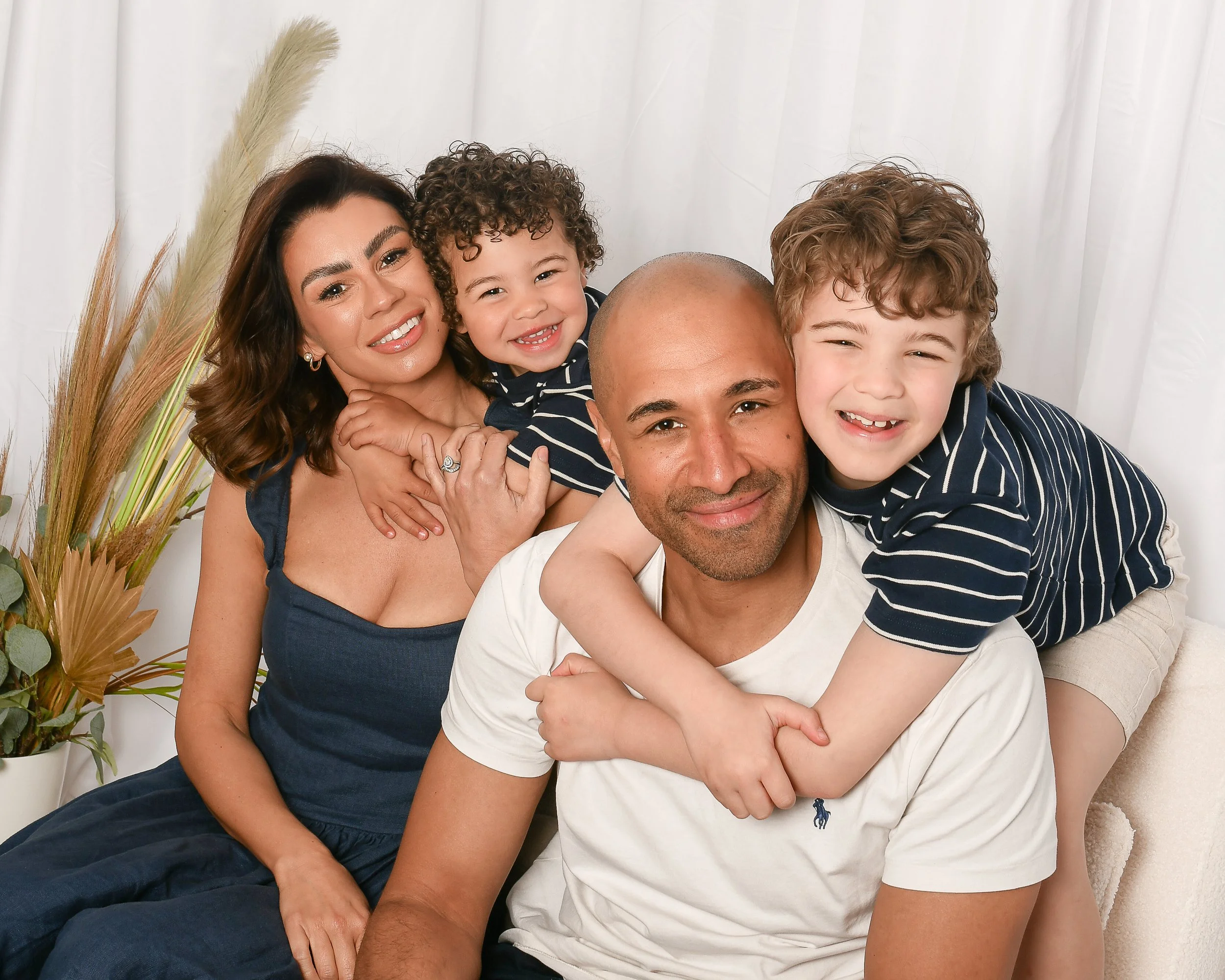 Family of 4 in the photo studio