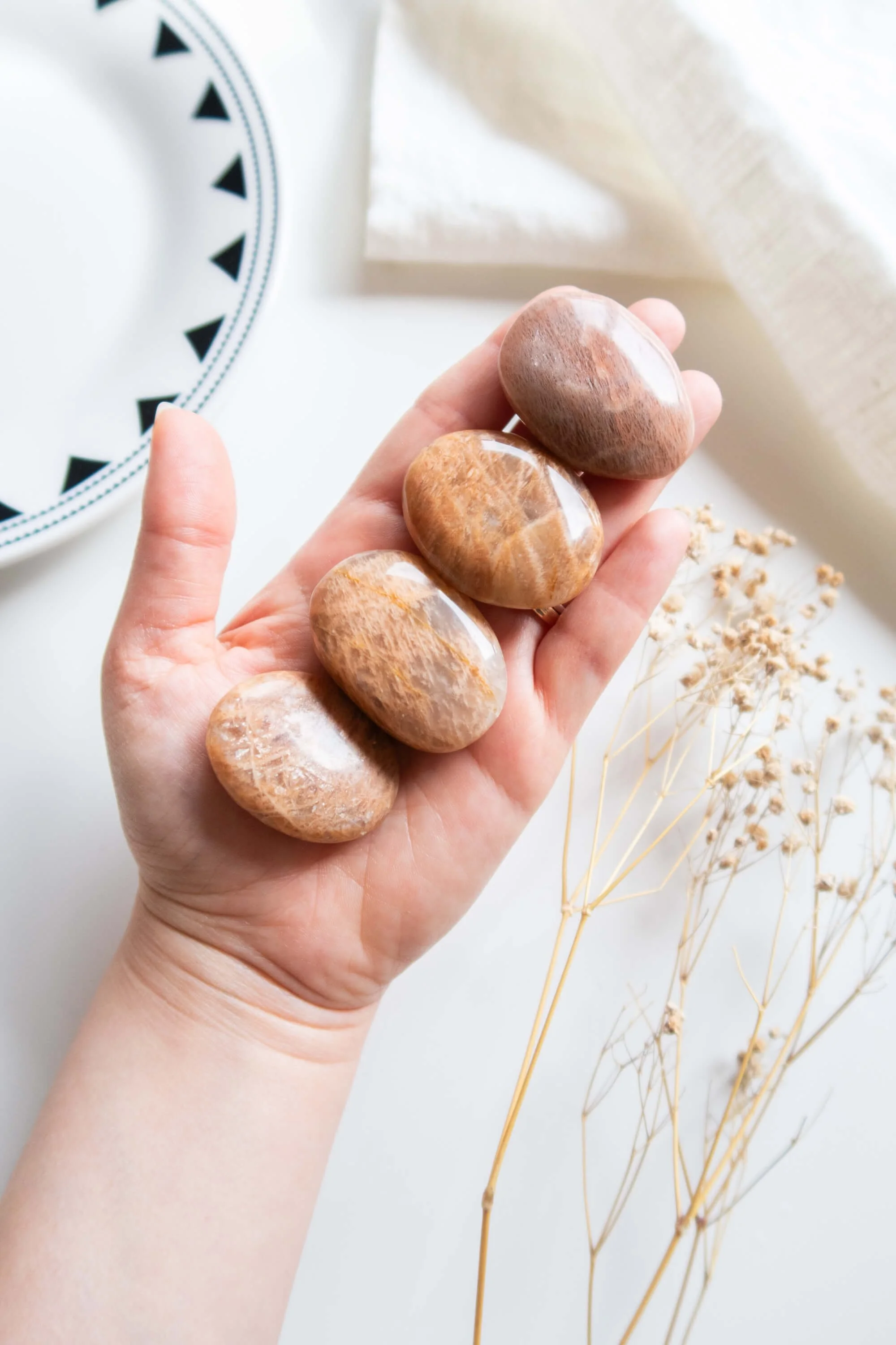 palm-stone-di-pietra-di-luna-pesca (1).jpg