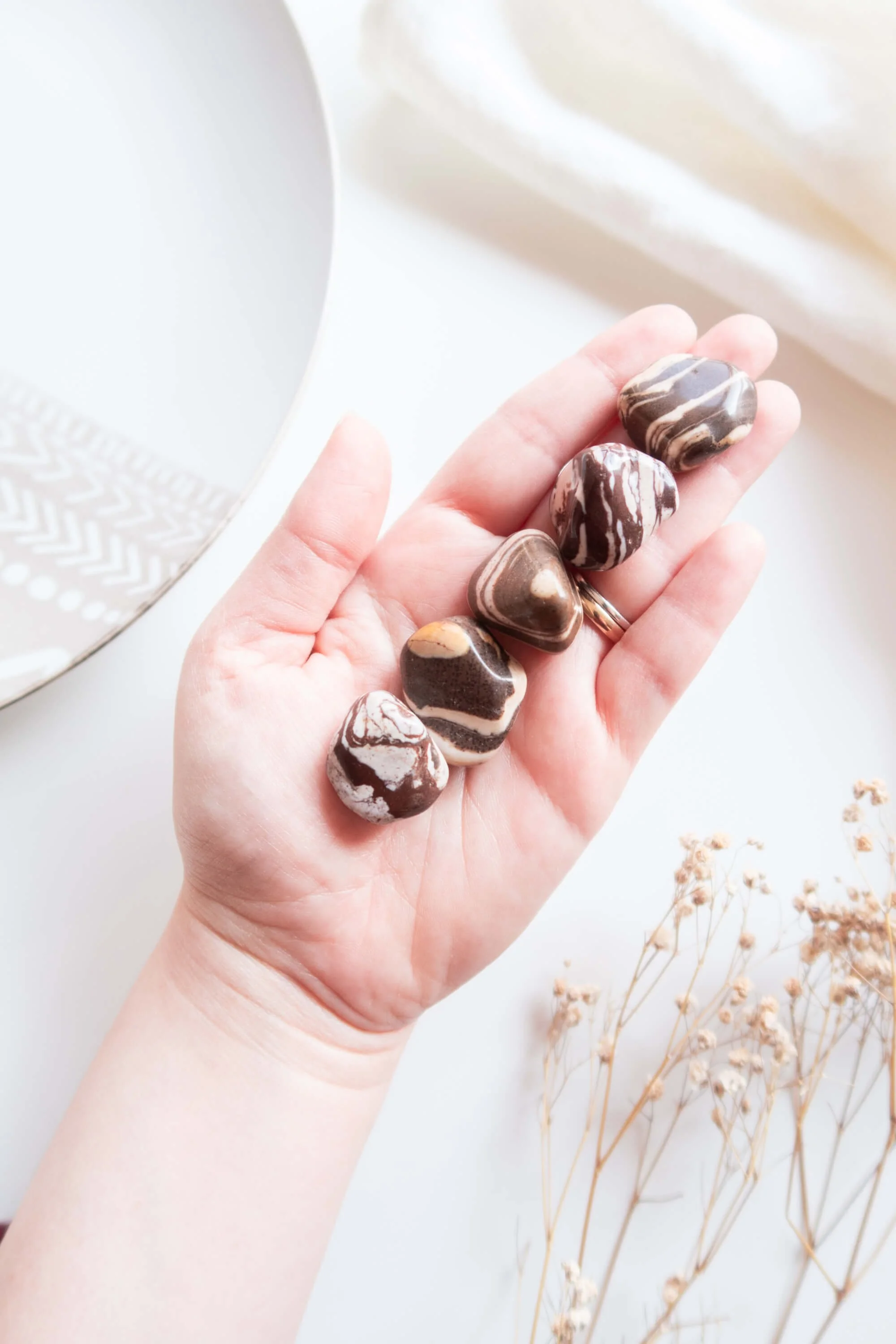 Pietra burattata di Diaspro Cappuccino