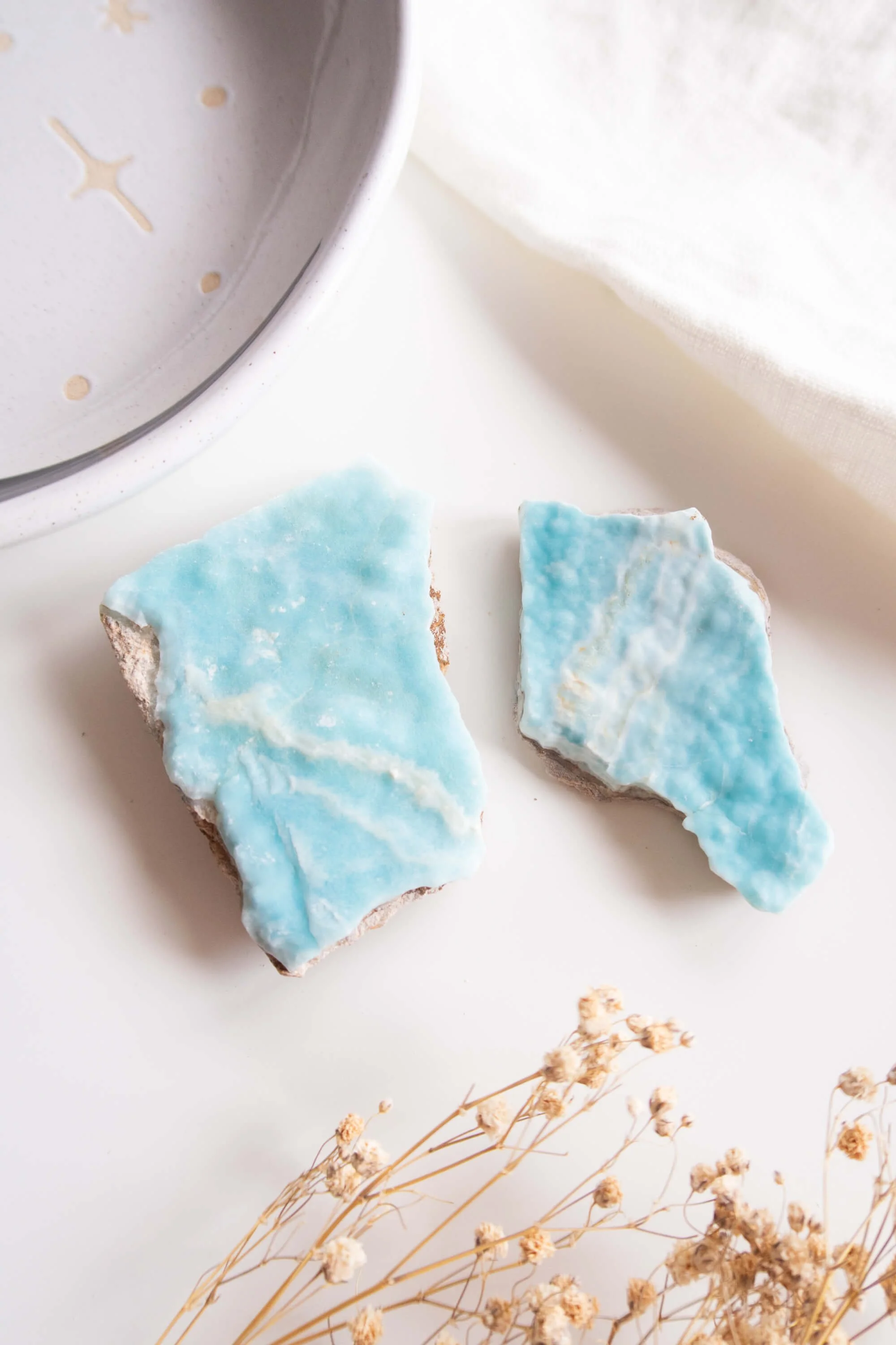 Pietra grezza di Aragonite Blu
