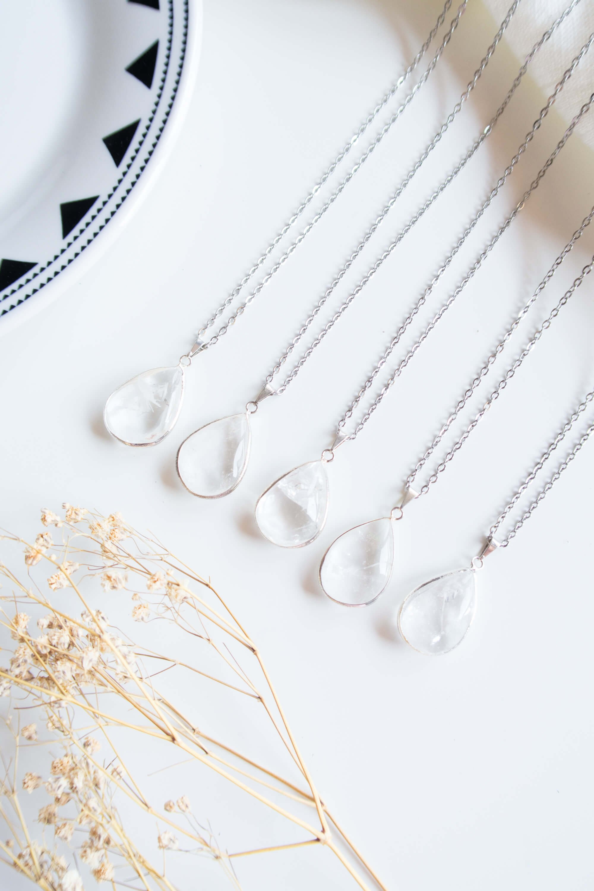 Collana con ciondolo a goccia di Quarzo Ialino