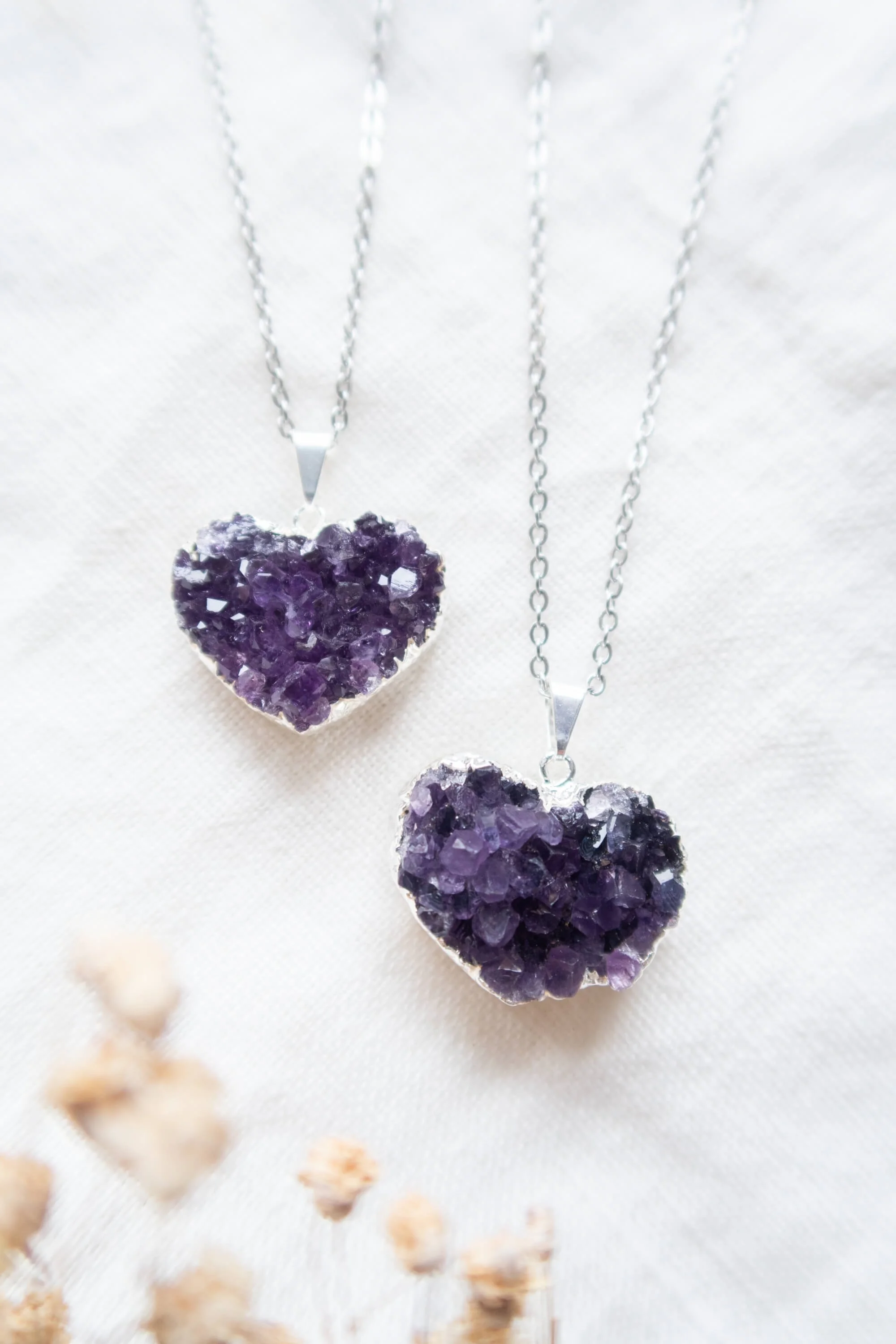 collana-con-drusa-di-ametista-a-forma-di-cuore (1).jpg