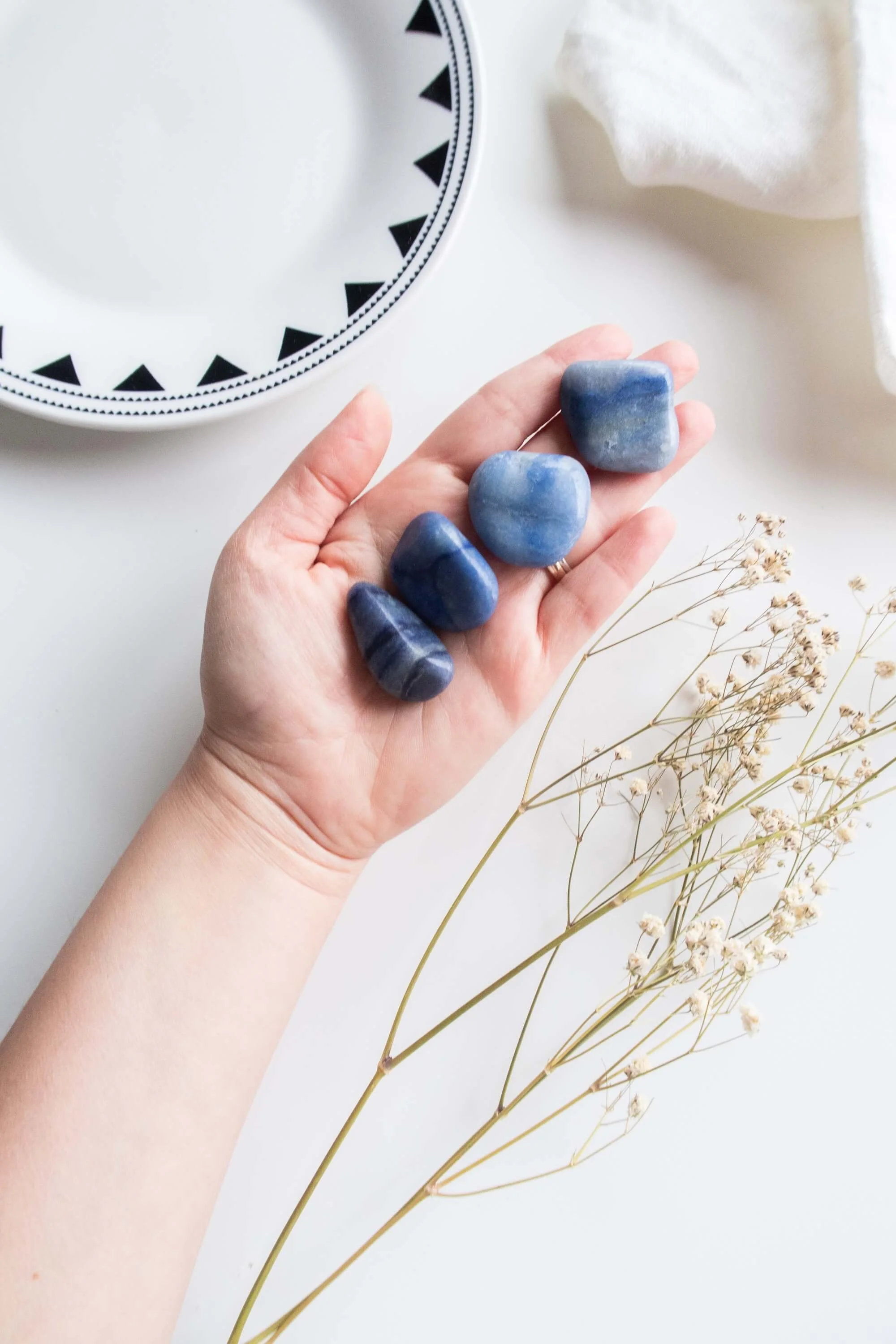 Pietra burattata di Quarzo Blu