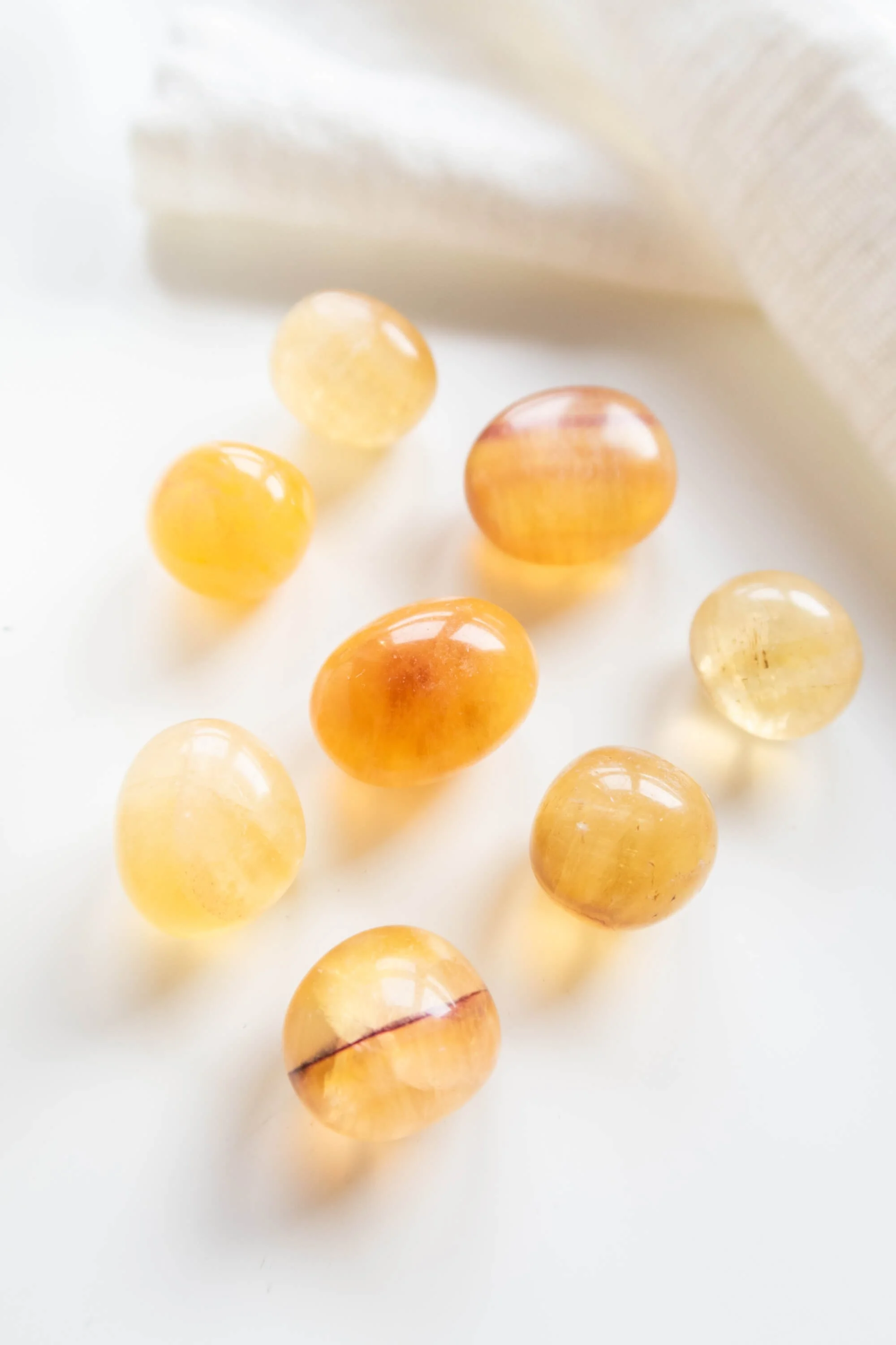 Pietra burattata di Fluorite gialla