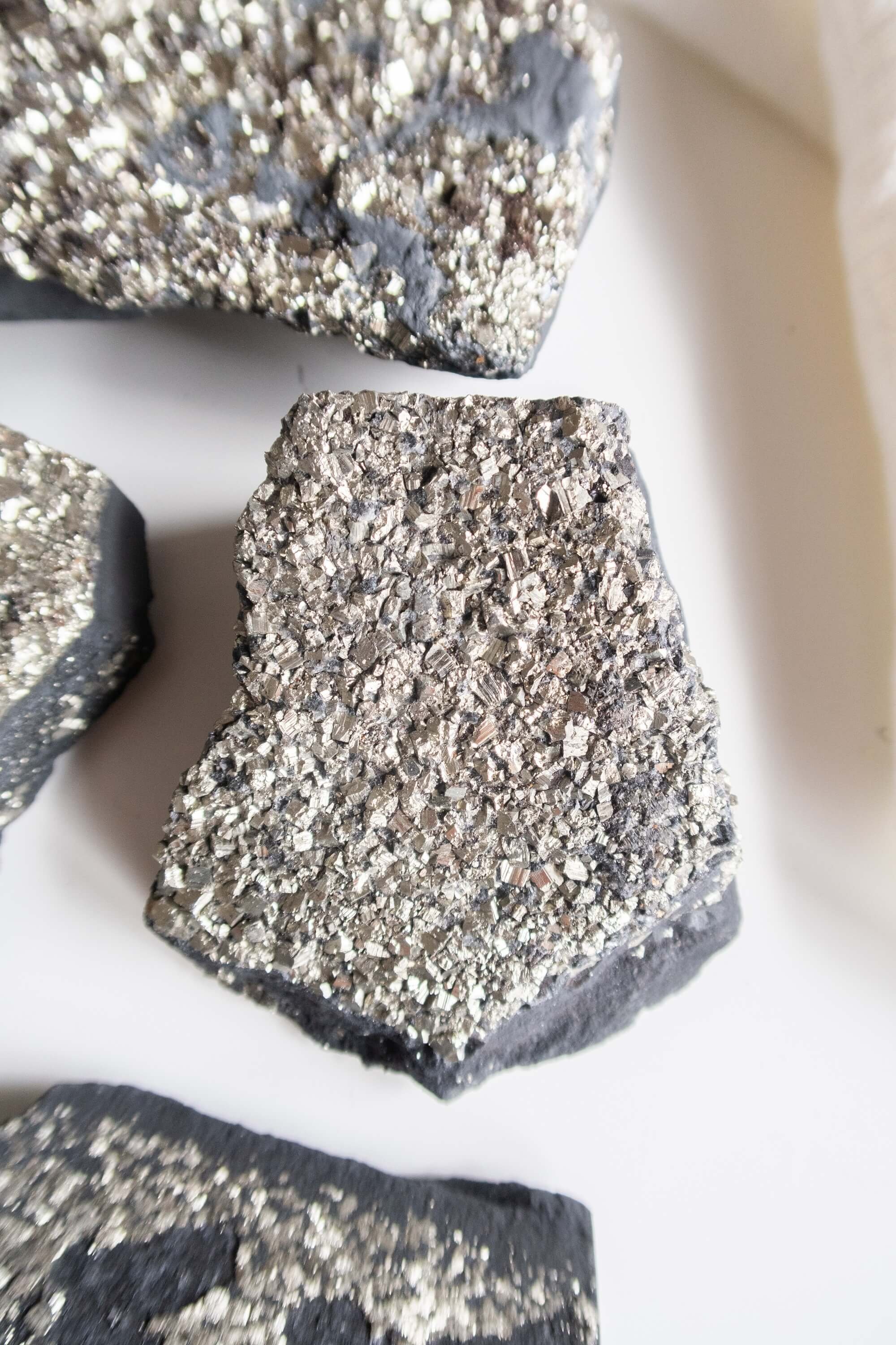 Pirite su Shungite