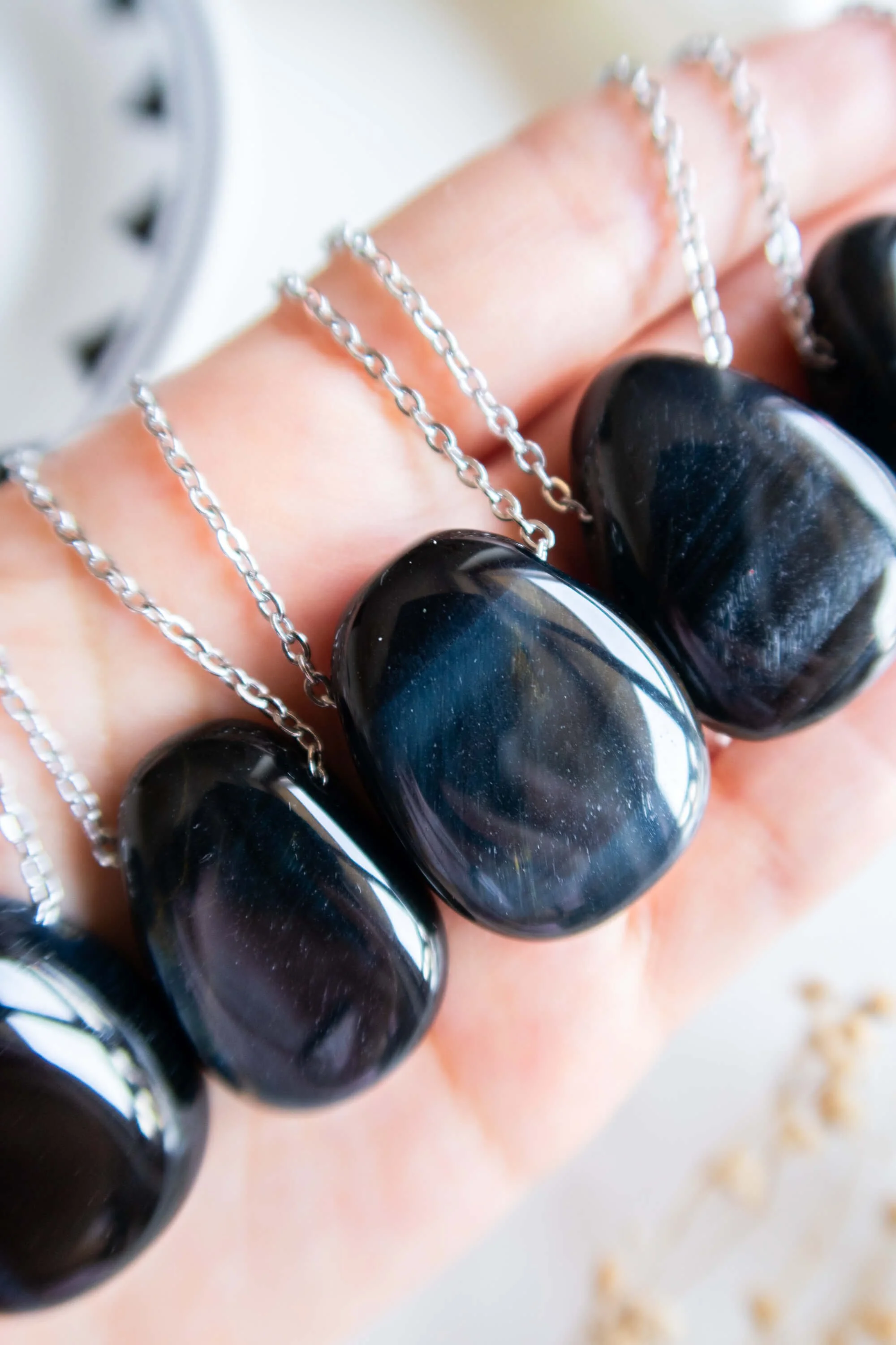 Collana in Occhio di Falco