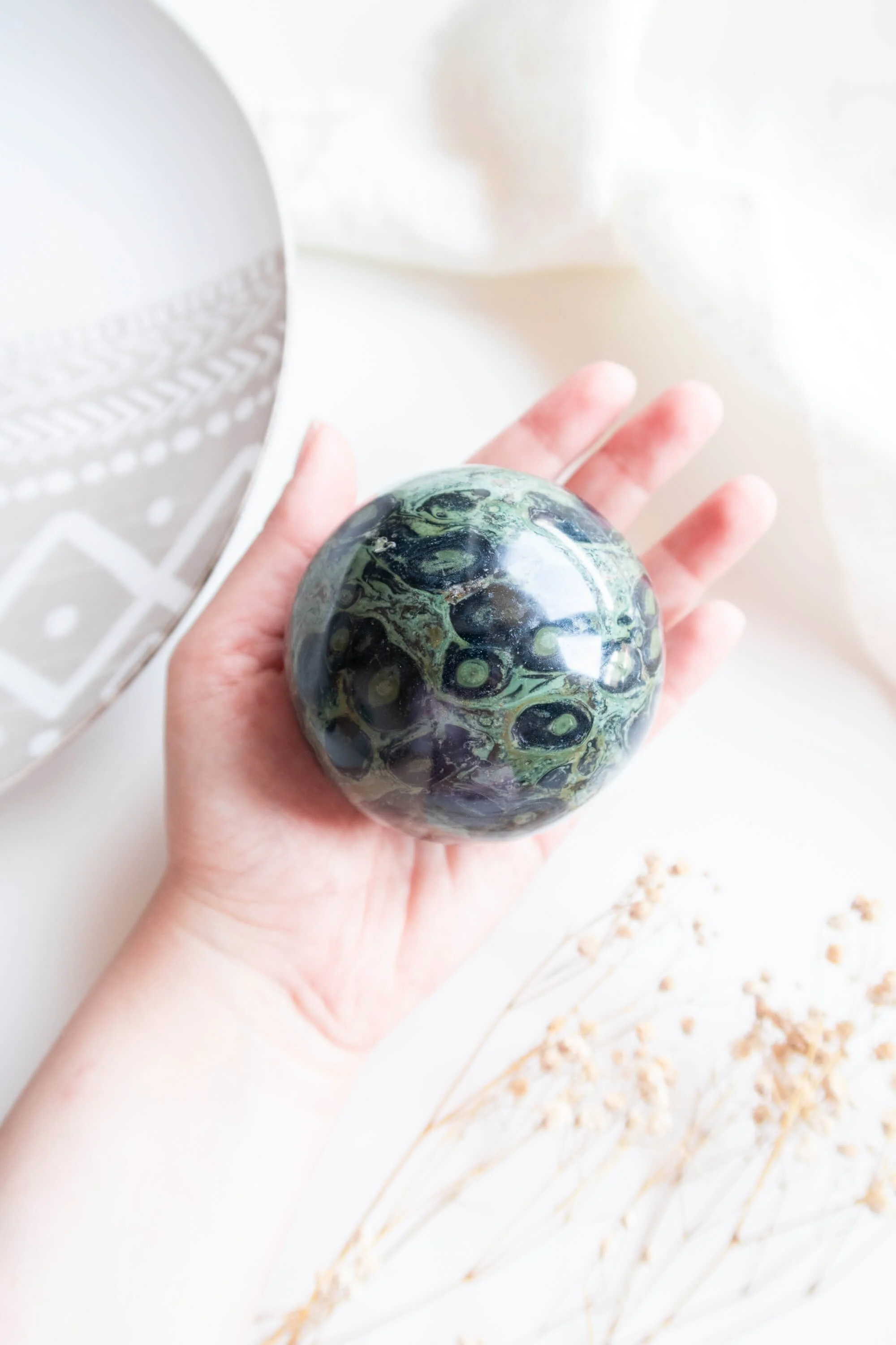 Sfera di Eldarite (Diaspro Kambaba)