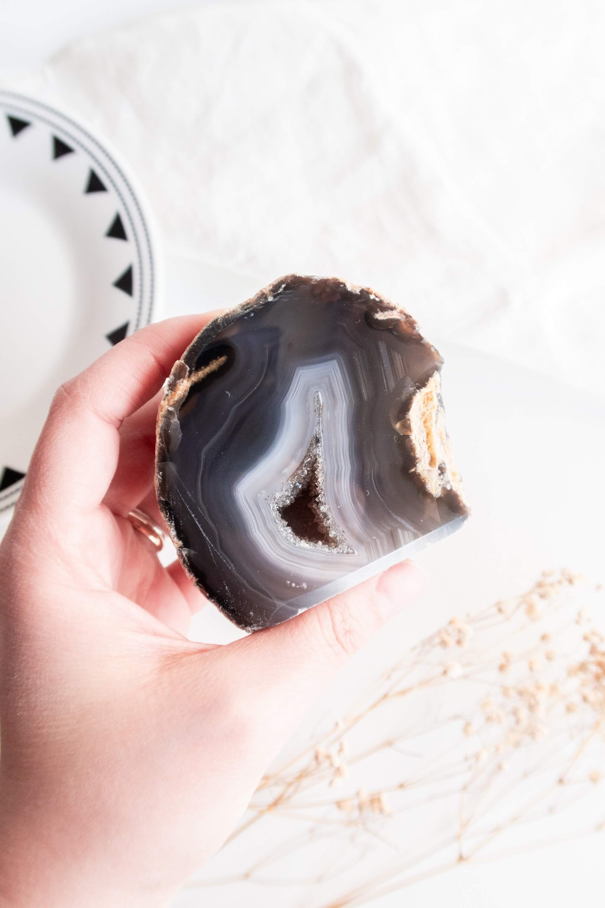 Geode lucidato e tagliato di Agata