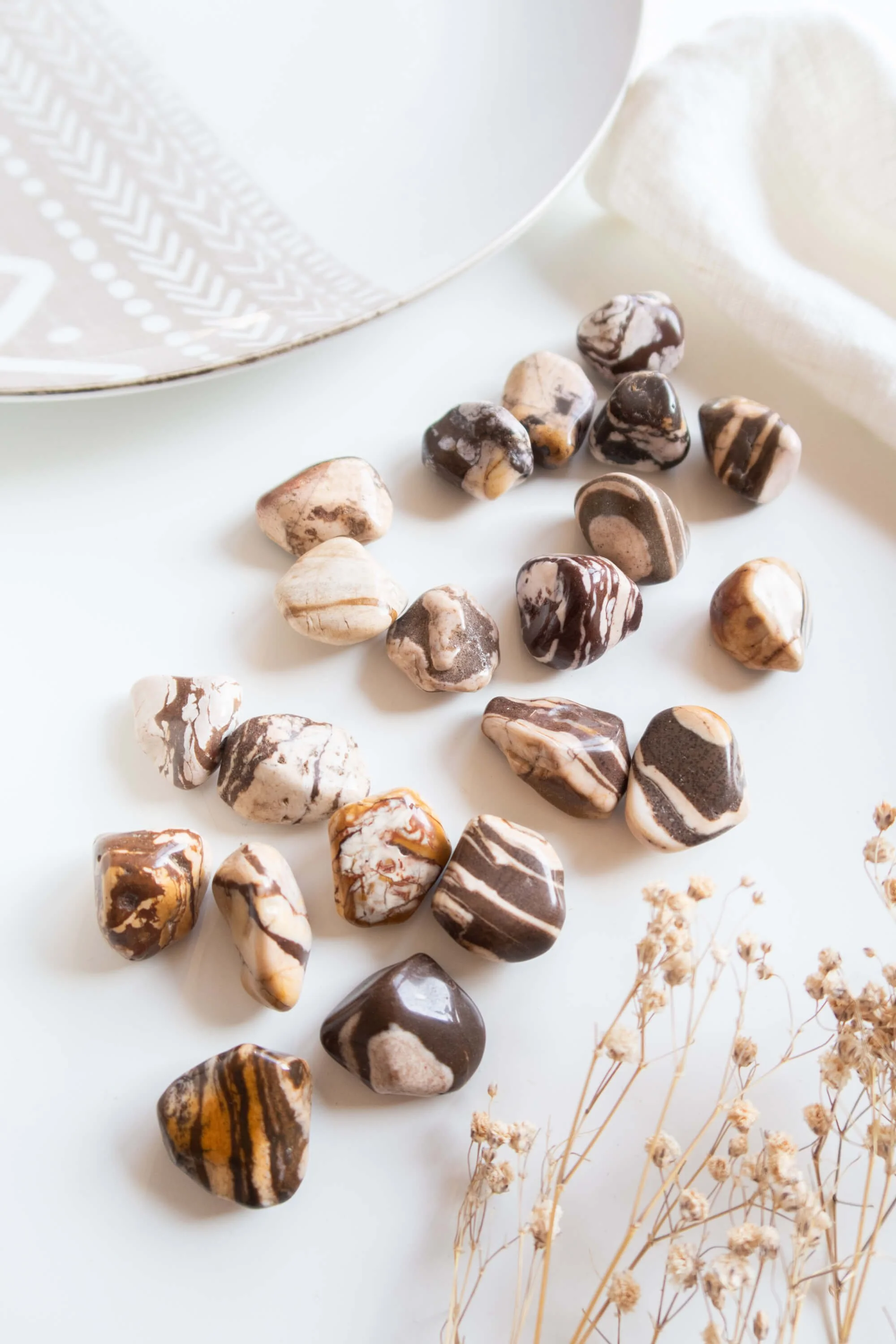 Pietra burattata di Diaspro Cappuccino