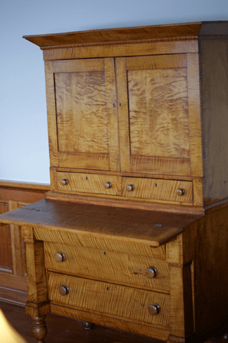 desk.png