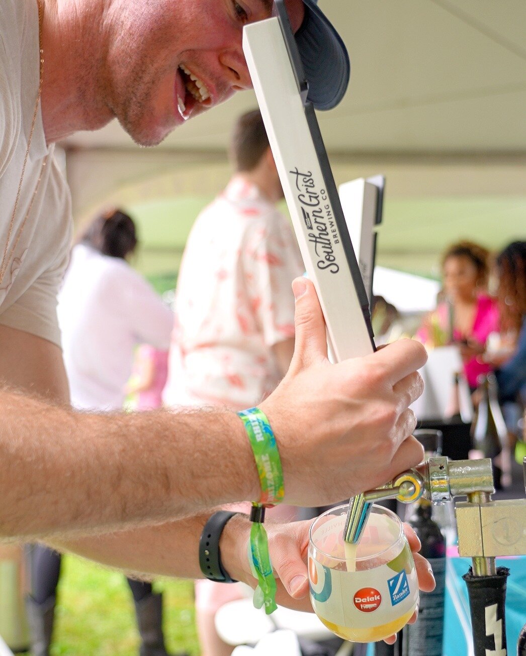 Craft beer for the rebels, ros&eacute; for the romantics. Choose your liquid adventure wisely!
🍺🌹
Nashville Ros&eacute; Festival presented by Zander Insurance benefits the Tennessee Breast Cancer Coalition and takes place Saturday, May 18 at East P