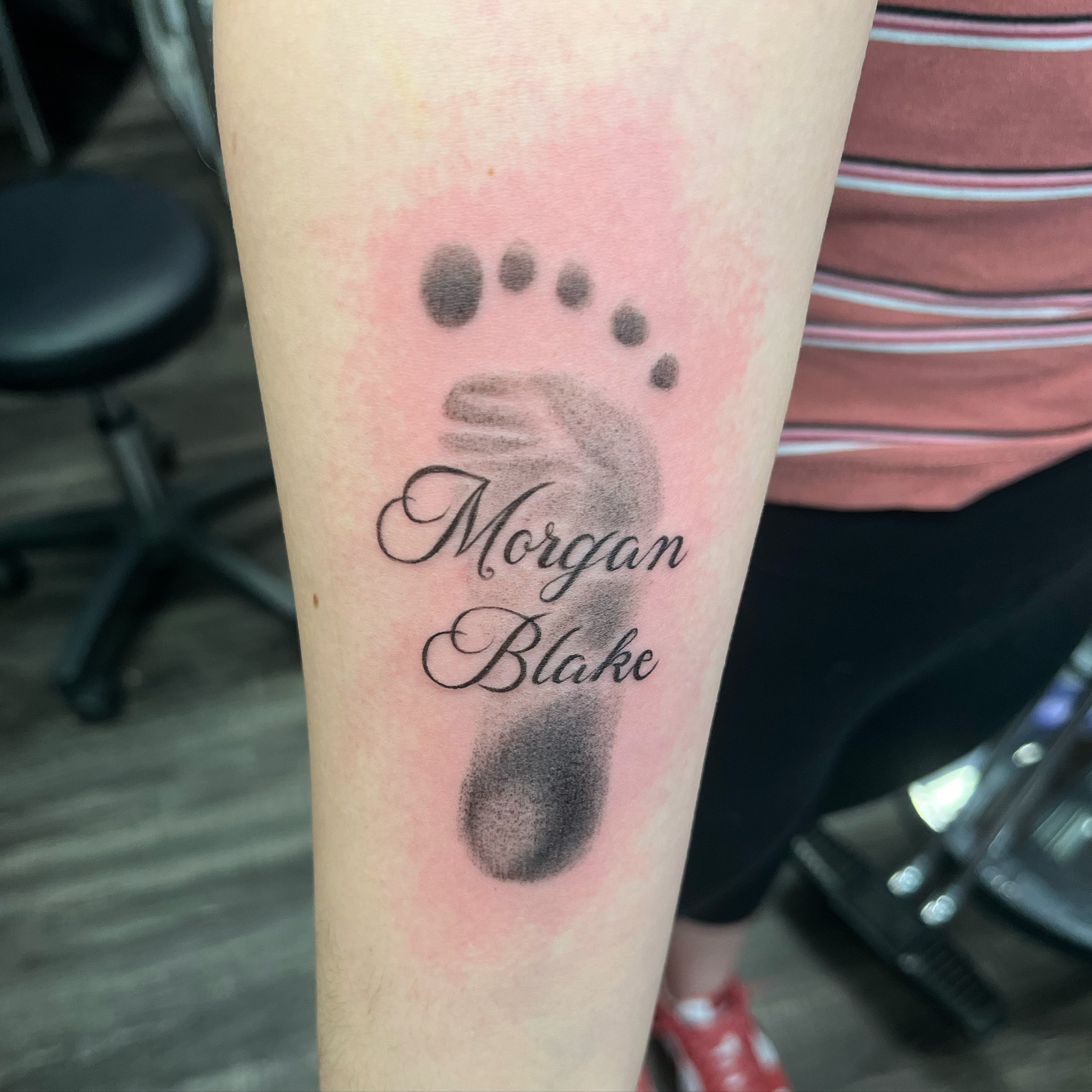 Foot print done by @blackinklinearts today 🤗
Soh has bookings available in May. DM us or call for availability. 
.
.
.
#realism #realistictattoo #realismtattoo #footprint #footprinttattoo #fineline #artofinstagram #artoftheday  #tattooartist #tattoo