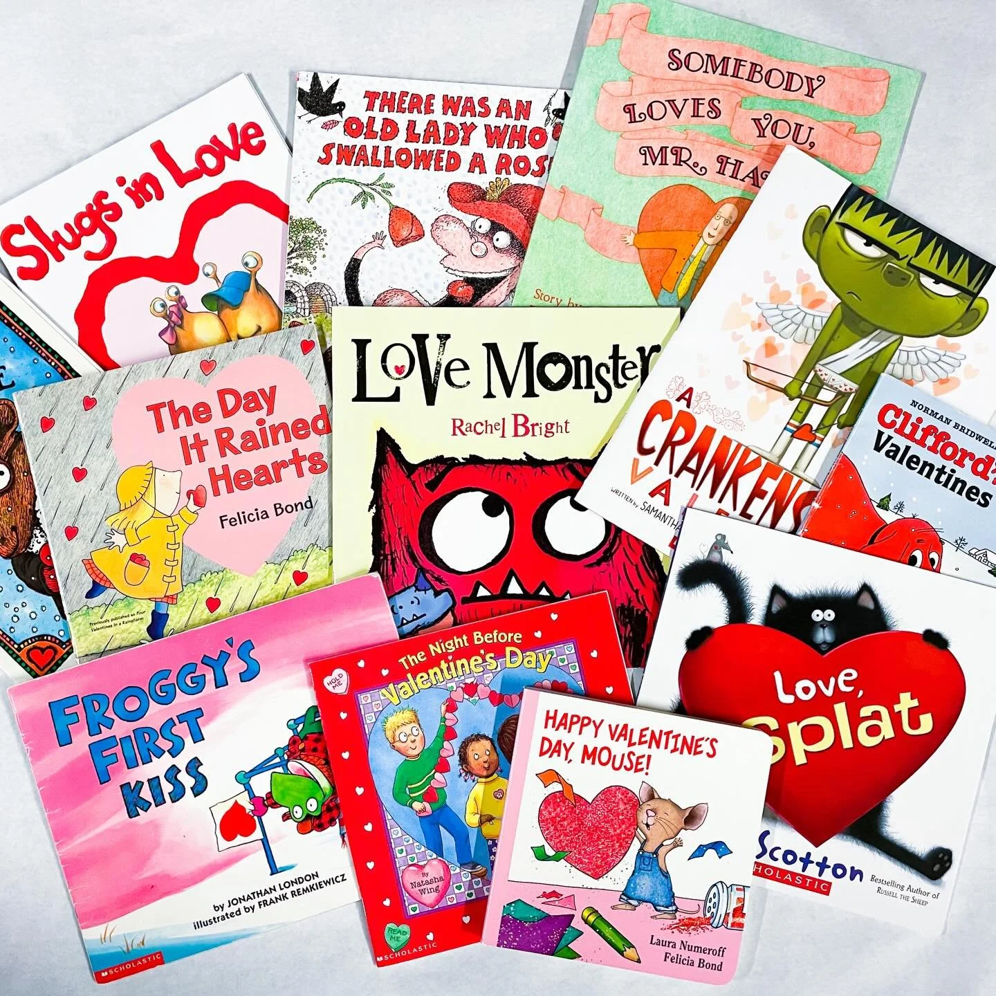 Comment BOOKS for my list of 40+ February read alouds and graphic organizers that can pair with any story! 😍