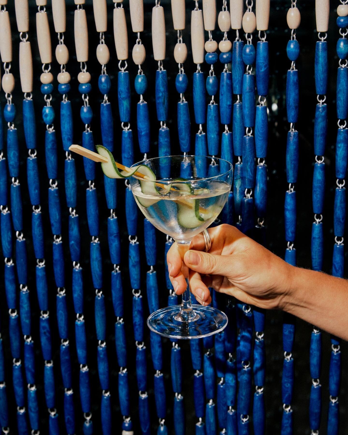 The Tokyo Martini with vodka, dry sake, Dolin Blanc vermouth, lemon bitters, and cucumber.⁠
⁠
#ShinShinSushi #JacksonHole
